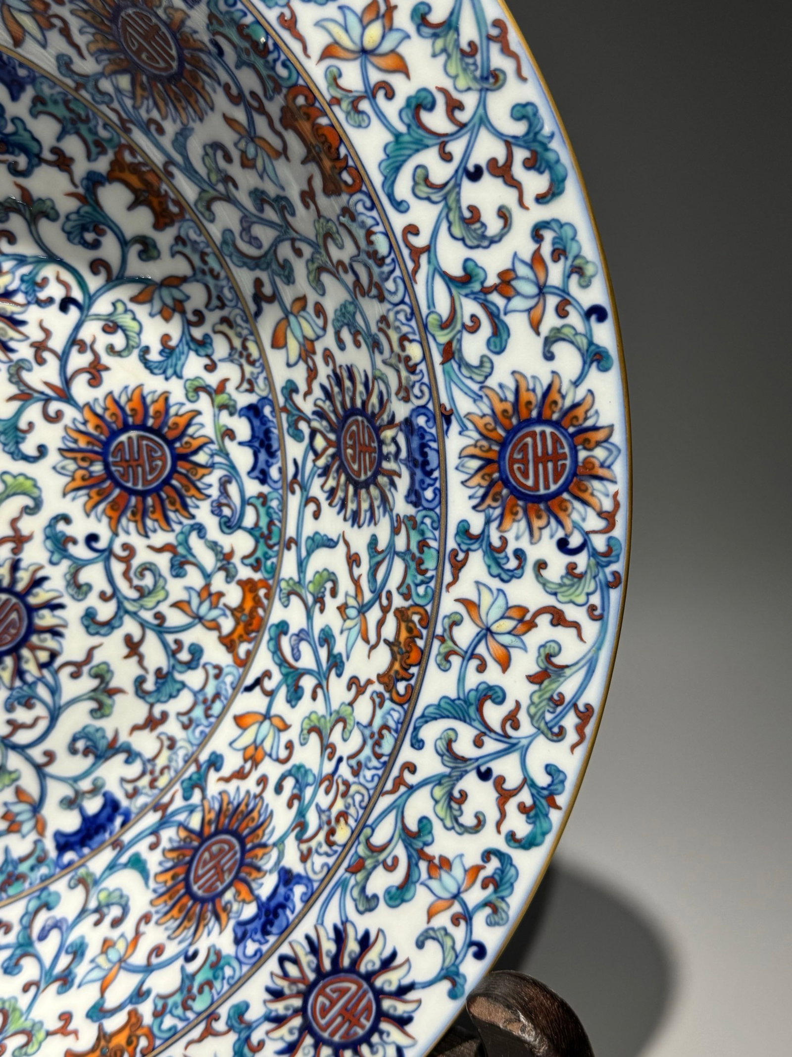 A Huge Doucai Lotus Pattern Plate - 6