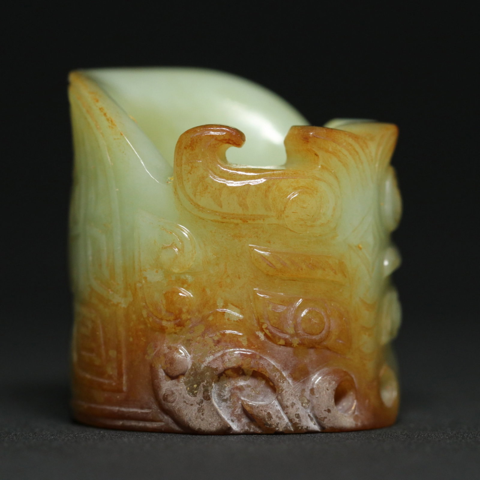 An Exquisite White Jade Beast-Face Pattern Thumb Ring - 8