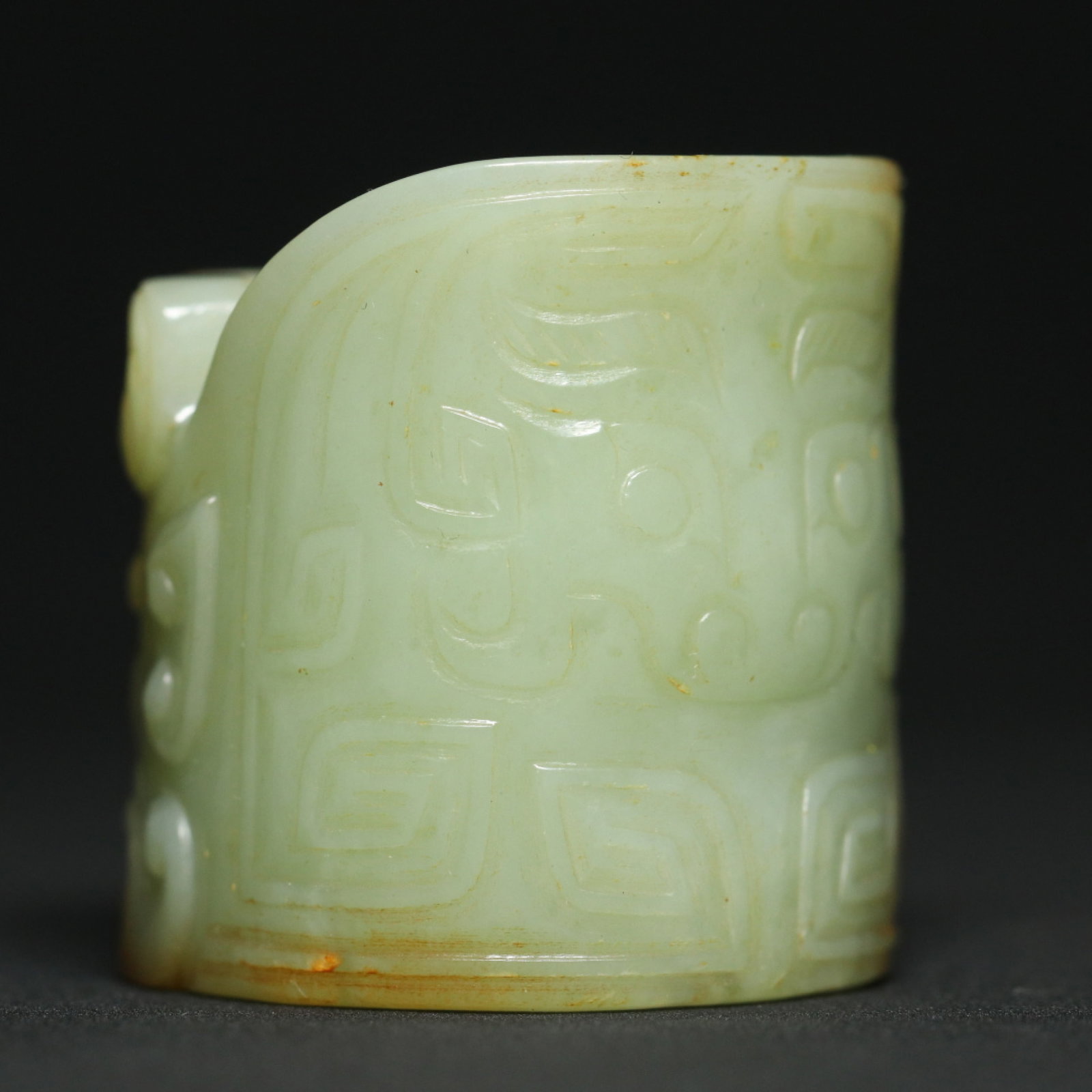 An Exquisite White Jade Beast-Face Pattern Thumb Ring - 9