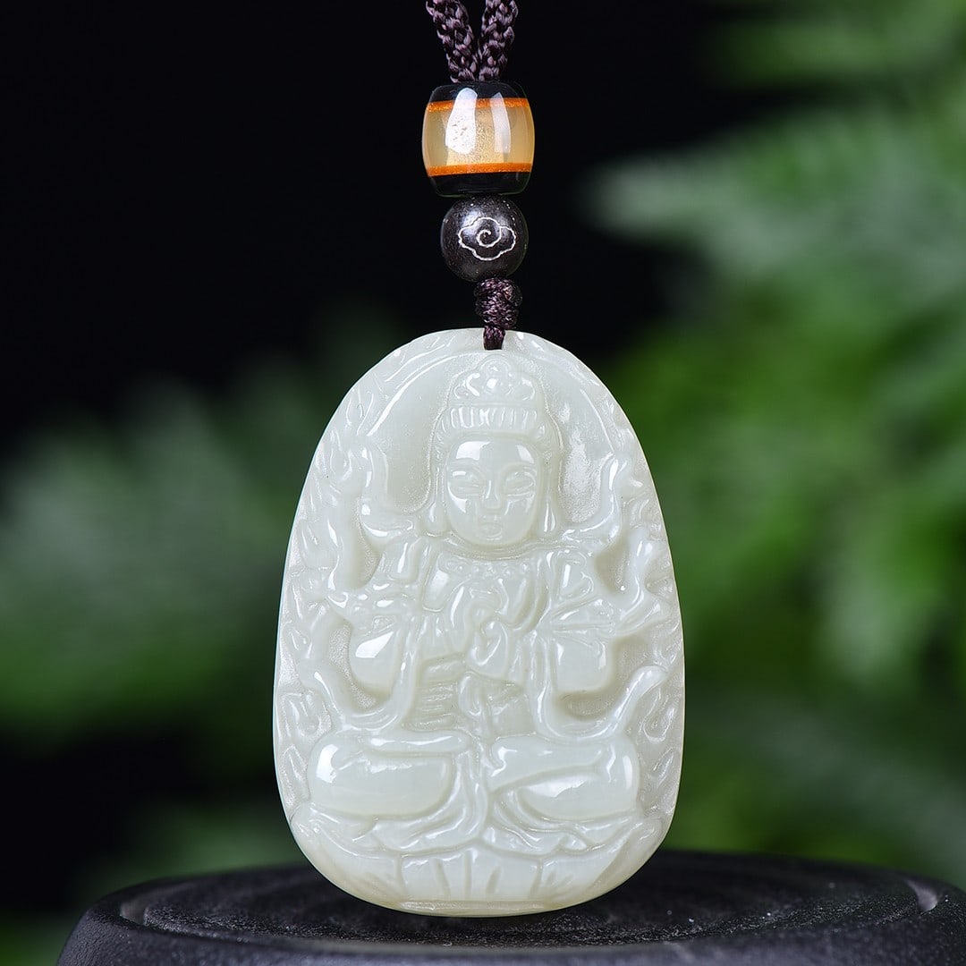 A Set of Fine White Jade Buddha Statue Pendants: A Set of Fine White Jade Buddha Statue Pendants,Size:31mmx42mm 一套白玉佛像挂件