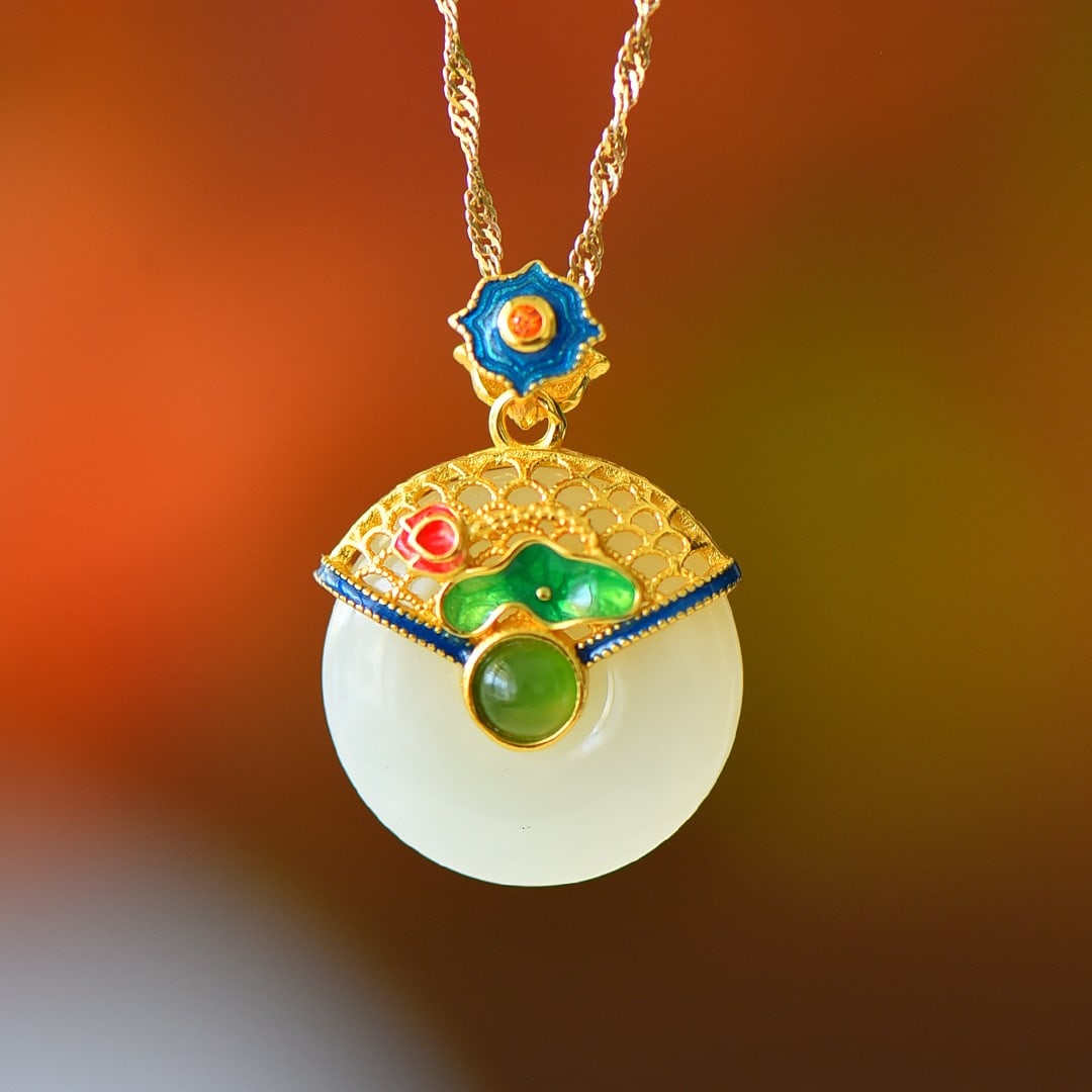 An Exquisite Sterling Silver-Gold Plated Inlaid White Jade Pendant: An Exquisite Sterling Silver-Gold Plated Inlaid White Jade Pendant 纯银镀金镶白玉吊坠