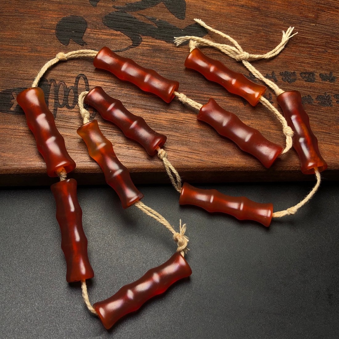 An Exquisite Agate Necklace - 2