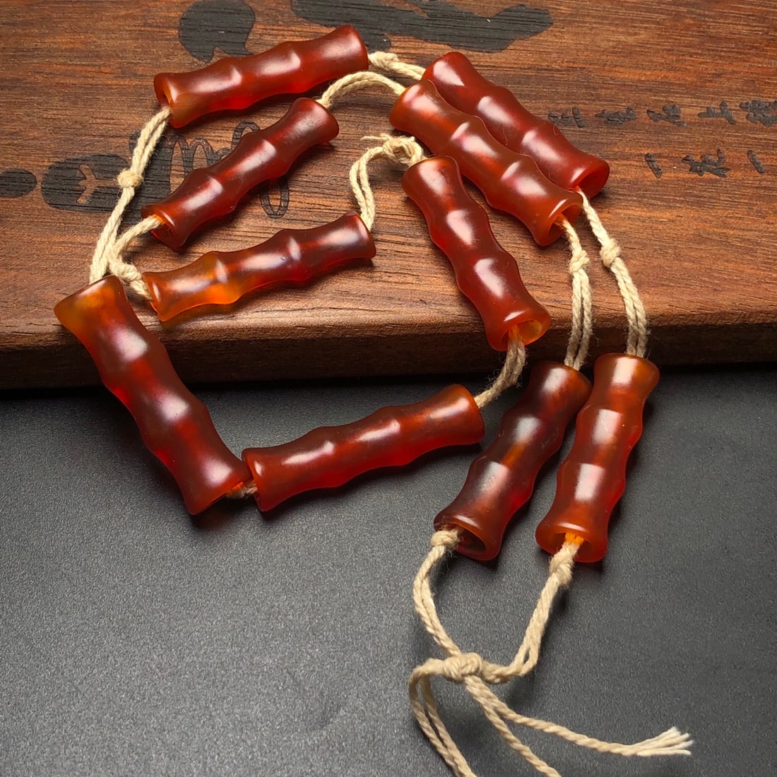 An Exquisite Agate Necklace - 3
