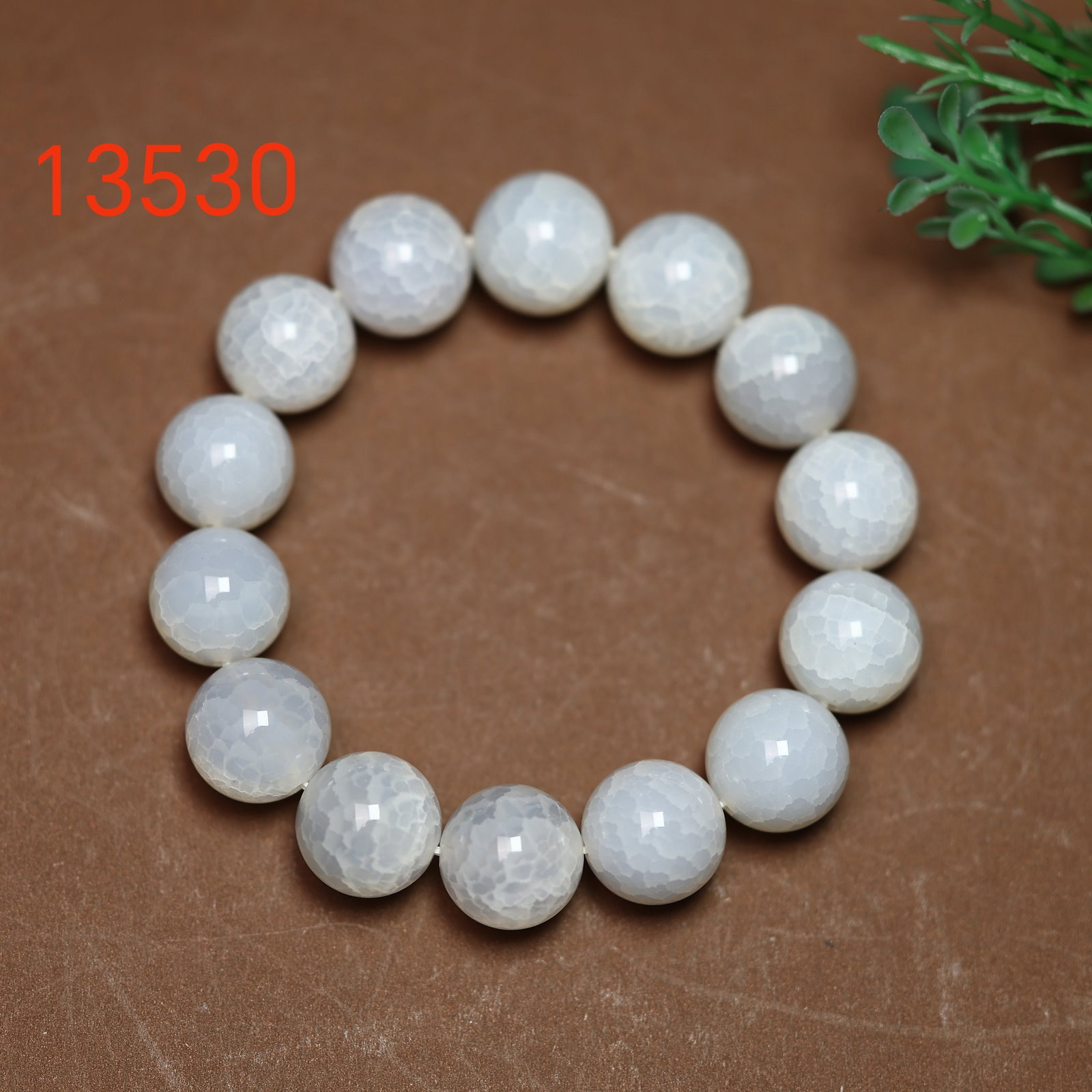 An Exquisite White Jade Bracelets: An Exquisite White Jade Bracelets,Size:14mm 寓意: