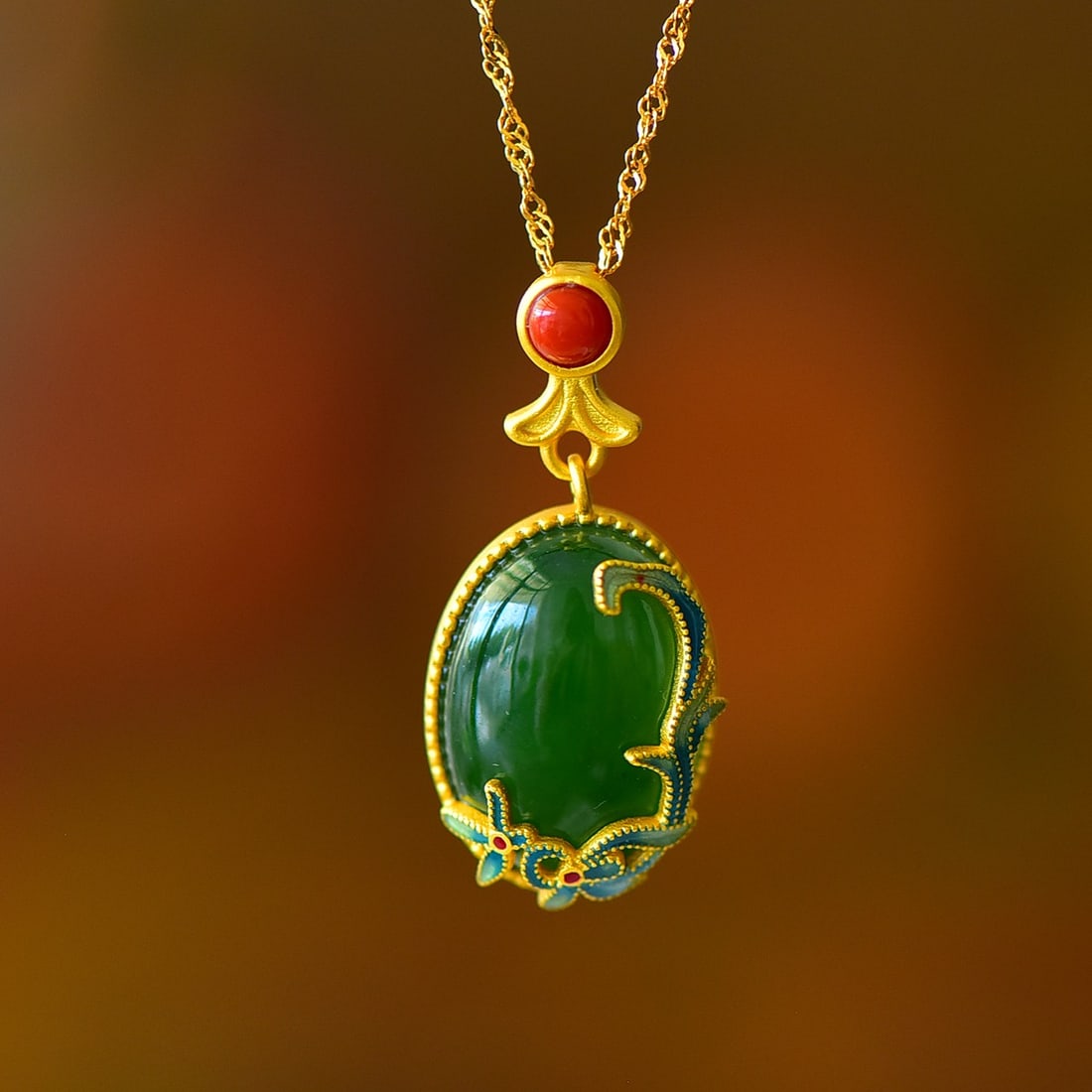 An Exquisite Sterling Silver-Gold Plated Inlaid Jasper Enamel Pendant: An Exquisite Sterling Silver-Gold Plated Inlaid Jasper Enamel Pendant,Size:13mmx18mm 纯银镀金镶碧玉珐琅吊坠