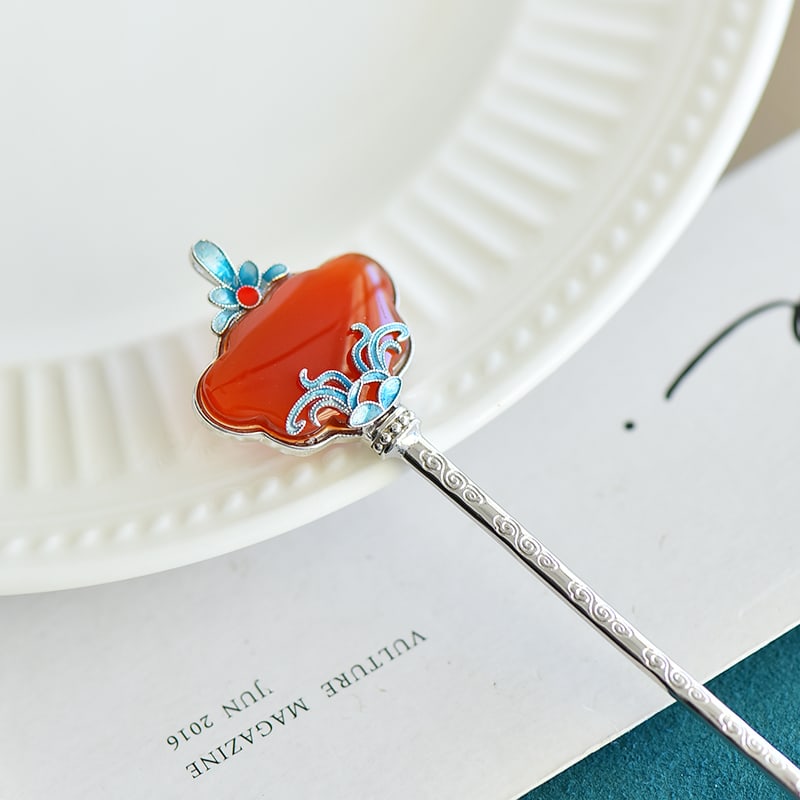 An Exquisite Sterling Silver Inlaid Agate Hairpin: An Exquisite Sterling Silver Inlaid Agate Hairpin,Size:；17mmx26mm 纯银镶玛瑙发簪