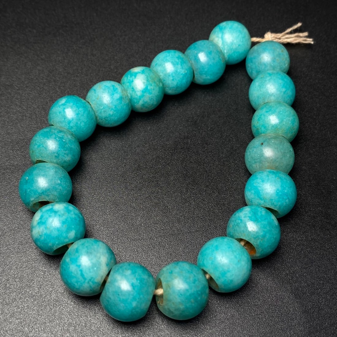 A Precious Amazonite Bracelets: A Precious Amazonite Bracelets,Size:14mm*19 天河石手串