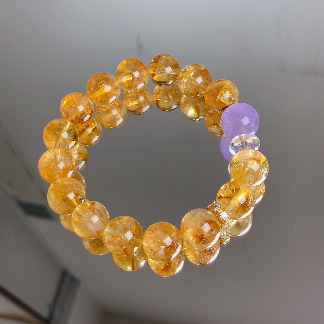 An Exquisite Crystal Bracelet - 2