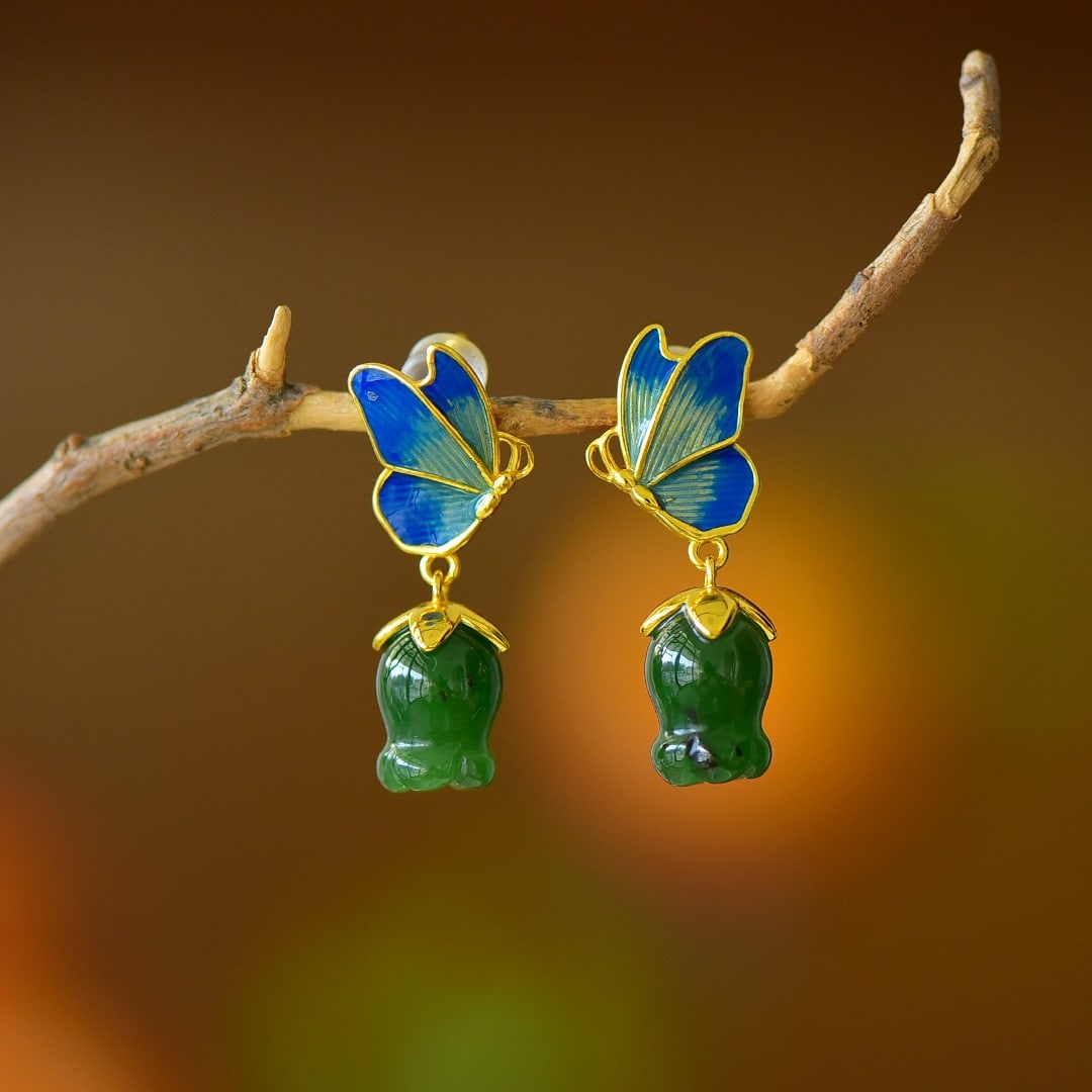 A Pair of Exquisite Sterling Silver-Gold Plated Inlaid Jasper Earrings: A Pair of Exquisite Sterling Silver-Gold Plated Inlaid Jasper Earrings,Size:9mmx11mm 一对纯银镀金镶碧玉耳环