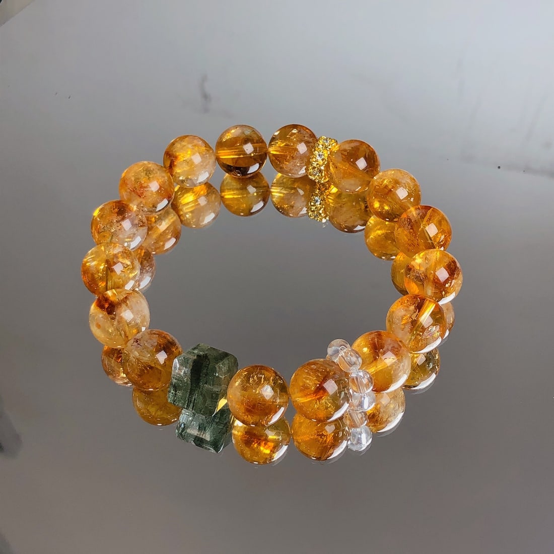 An Exquisite Crystal Bracelets - 9