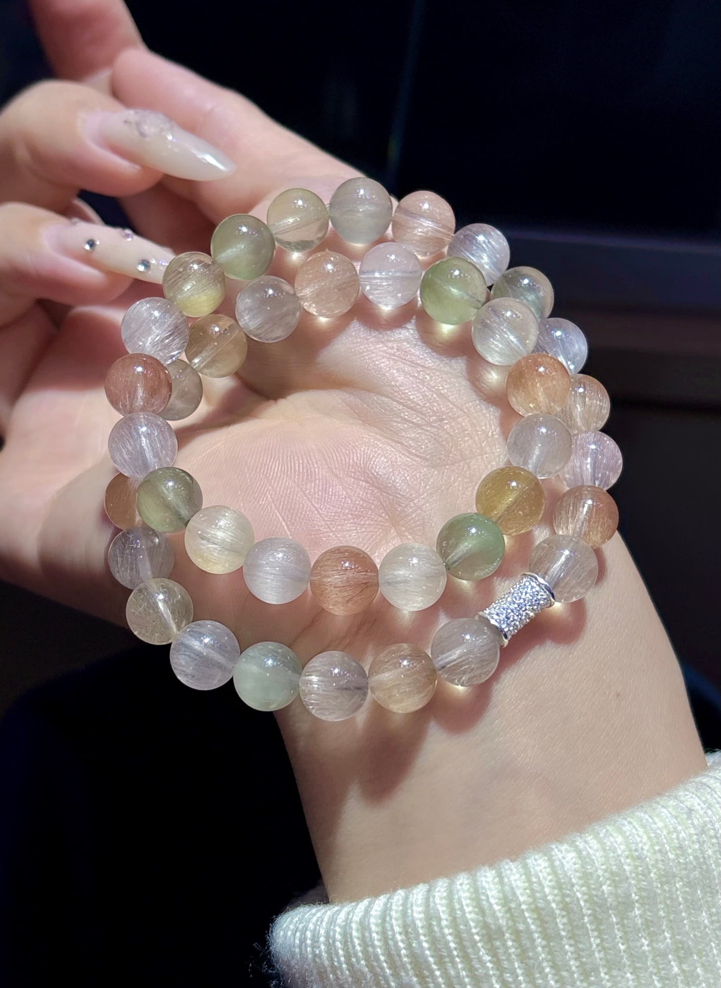 An Exquisite Crystal Bracelet - 3