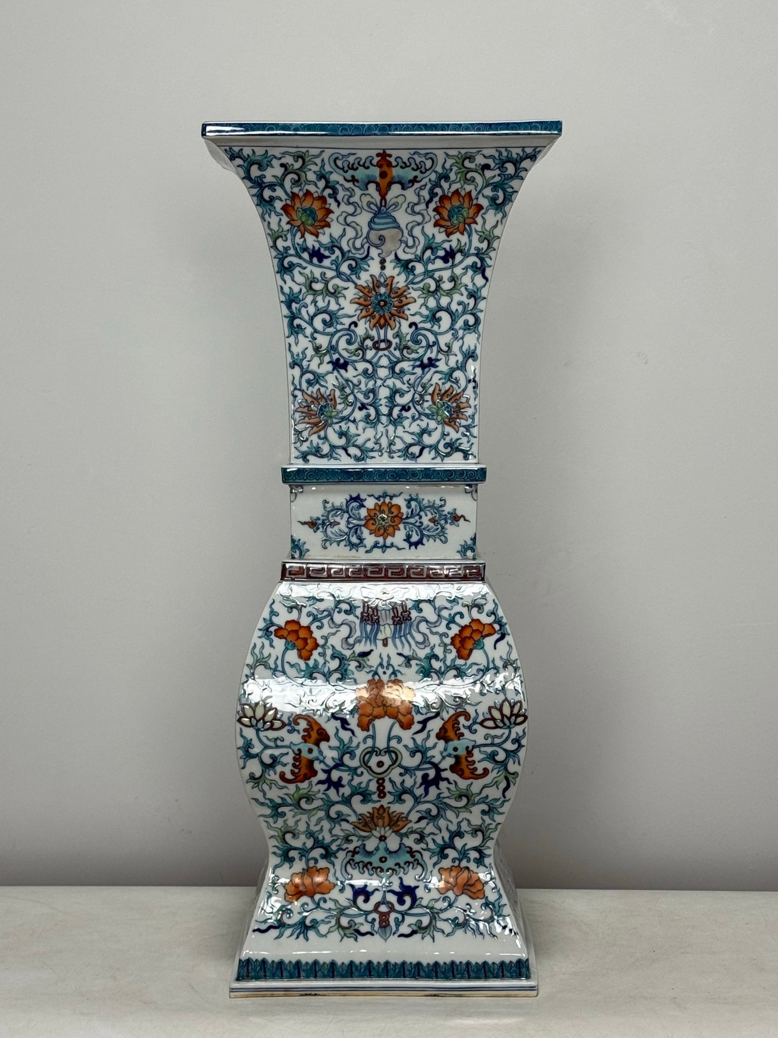 An Exquisite Doucai Lotus Pattern Vase (1 of 8)