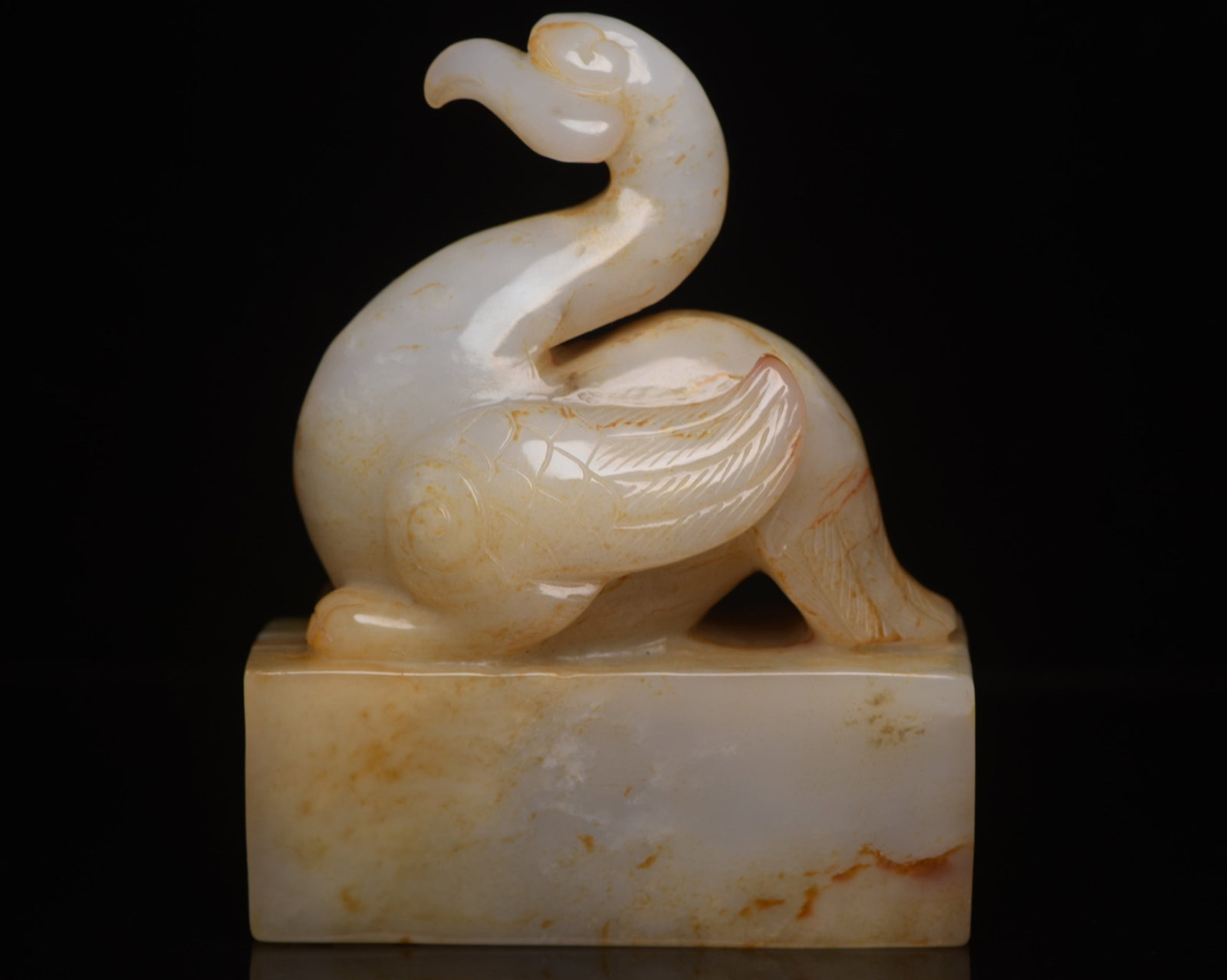 An Exquisite White Jade Phoenix Seal: An Exquisite White Jade Phoenix Seal,Qing Dynasty,China,Size:3.9inx3.3inx1.5in,Weight:523g 白玉凤印章,中国清代