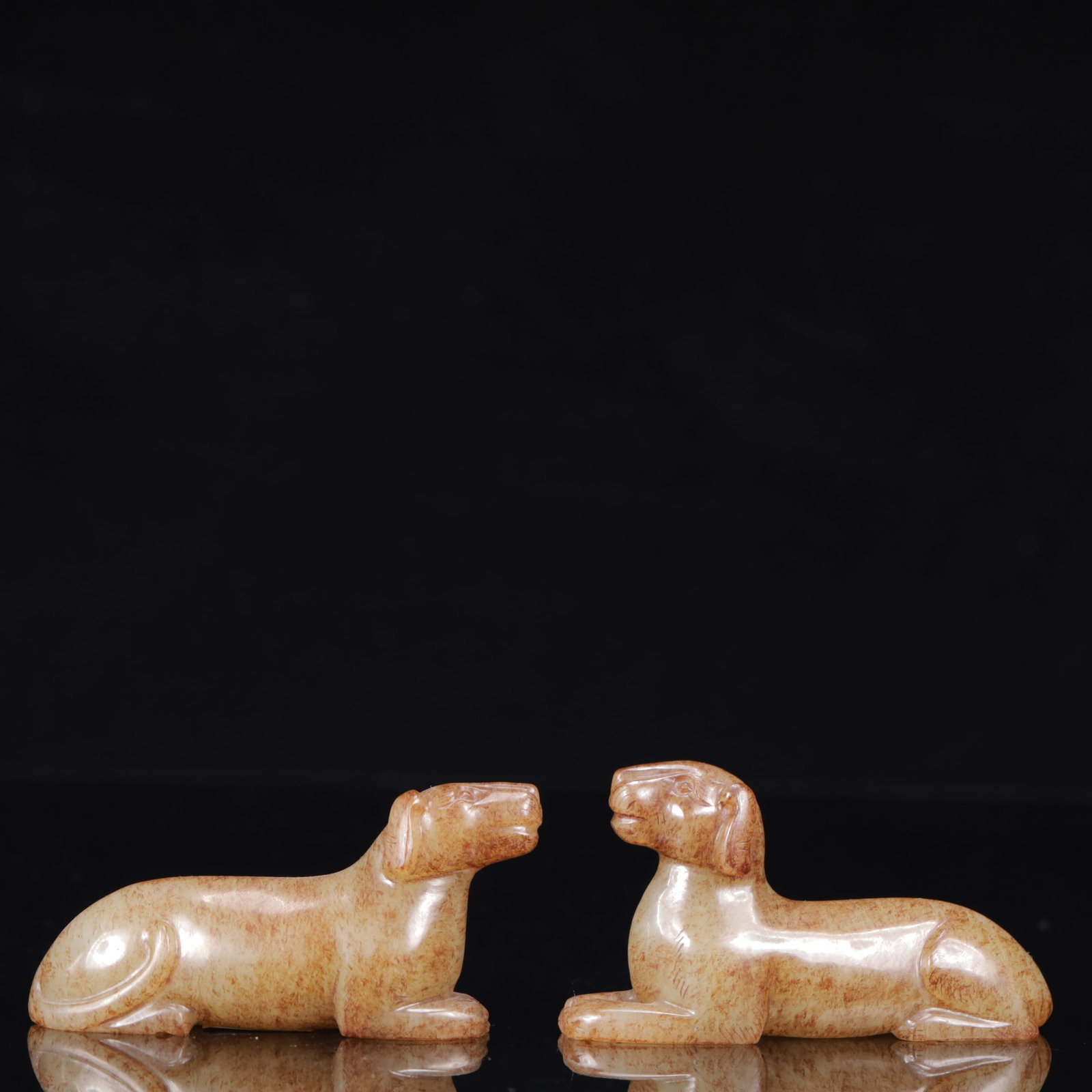 A Pair of Exquisite White Jade Dog Ornaments: A Pair of Exquisite White Jade Dog Ornaments,Qing Dynasty,China,Size:3.5inx1inx2in,Weight:244g 一对白玉狗摆件,中国清代