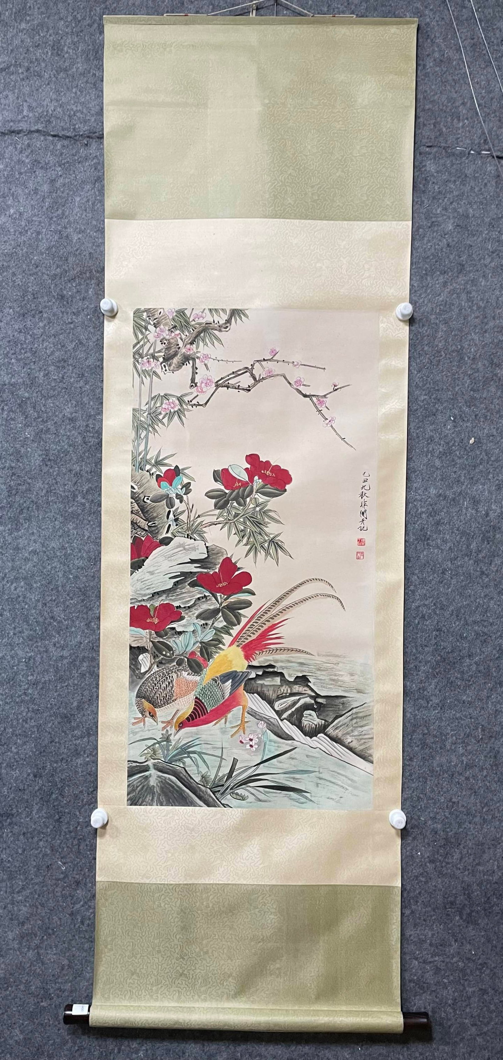 A Chinese Vertical Scroll Ink Painting of Flower and Bird on Paper: A Chinese Vertical Scroll Ink Painting of Flower and Bird on Paper,Yu Feian,Size:19.3inx39in 一幅中国水墨花鸟画立轴,于非&#