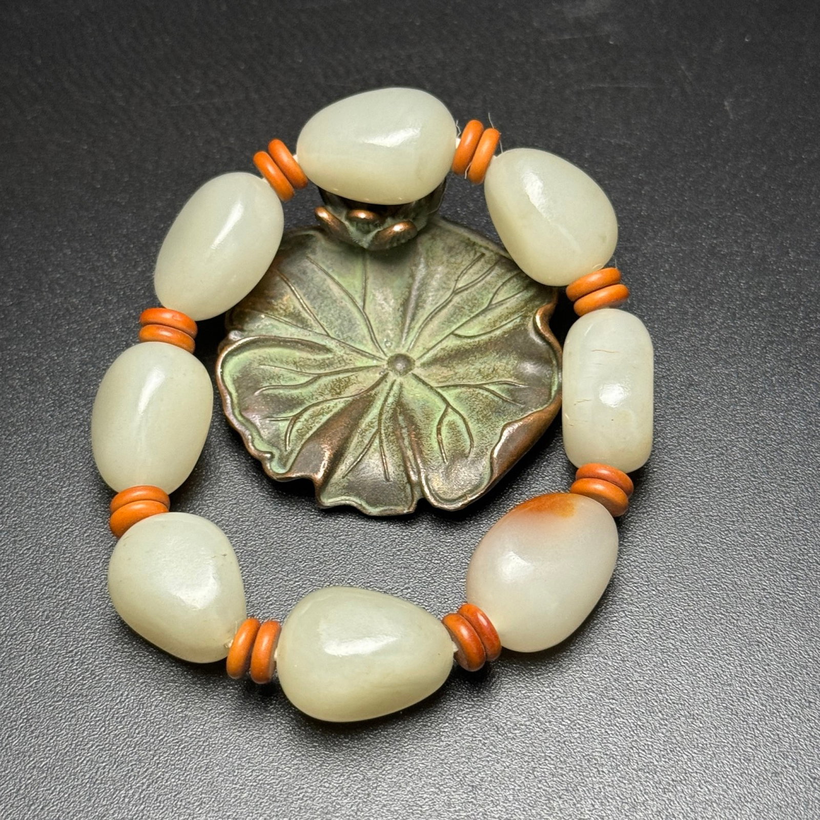 An Exquisite White Jade Bracelets - 2