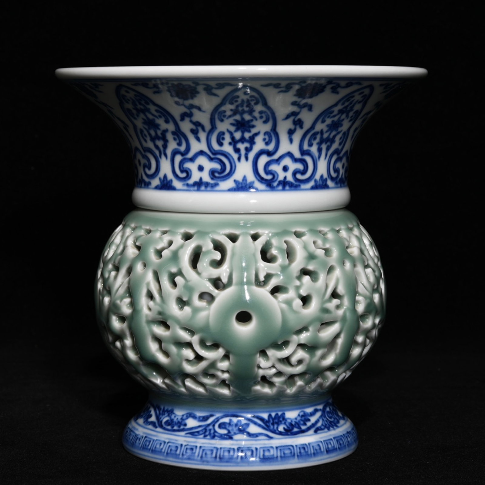An Exquisite Celadon Glazed Blue and White Flower Pattern Vase,With Chinese Vertical Scroll Ink: An Exquisite Celadon Glazed Blue and White Flower Pattern Vase,With Chinese Vertical Scroll Ink Painting on Silk,Qing Dynasty,China,Qianlong Six-Character Mark,Size:6.4inx6.3in 青釉青