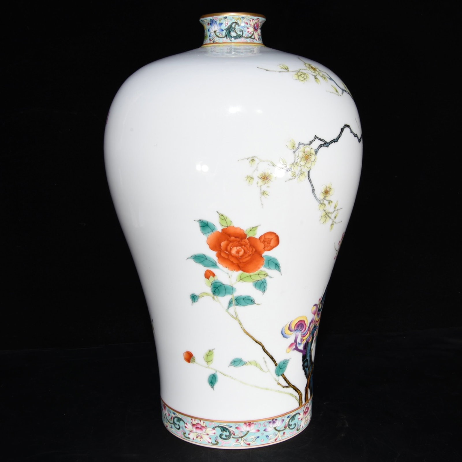 A Rare Enamel Flower Pattern Vase,with Poem - 2