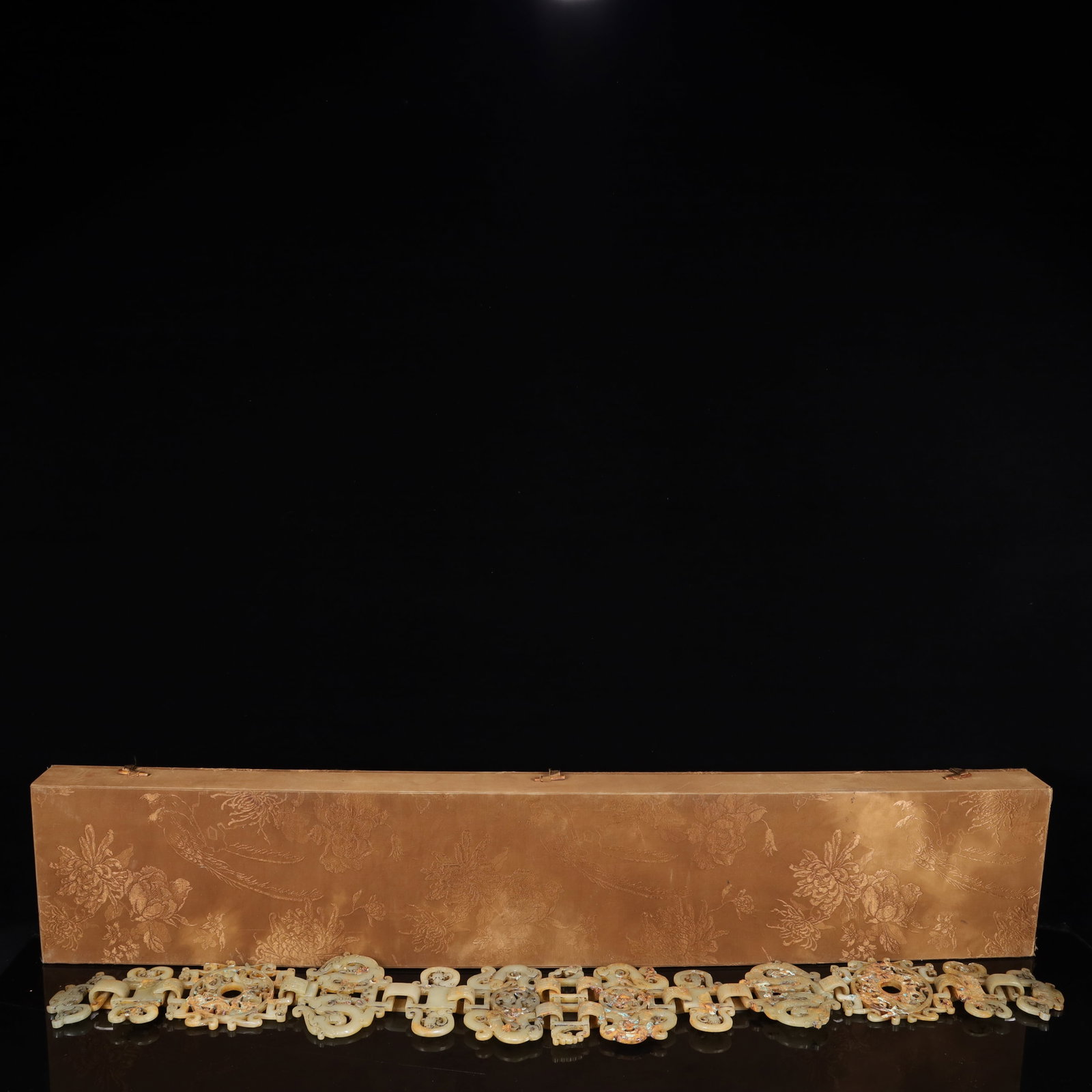 A Huge Cloisonne Inlaid White Jade Lotus and Dragon Pattern Sword,Inlaid Gems: A Huge Cloisonne Inlaid White Jade Lotus and Dragon Pattern Sword,Inlaid Gems,Qing Dynasty, China,Size:37.4inx5.5inx6.7in,Weight:4850g 景泰蓝镶白玉缠枝&