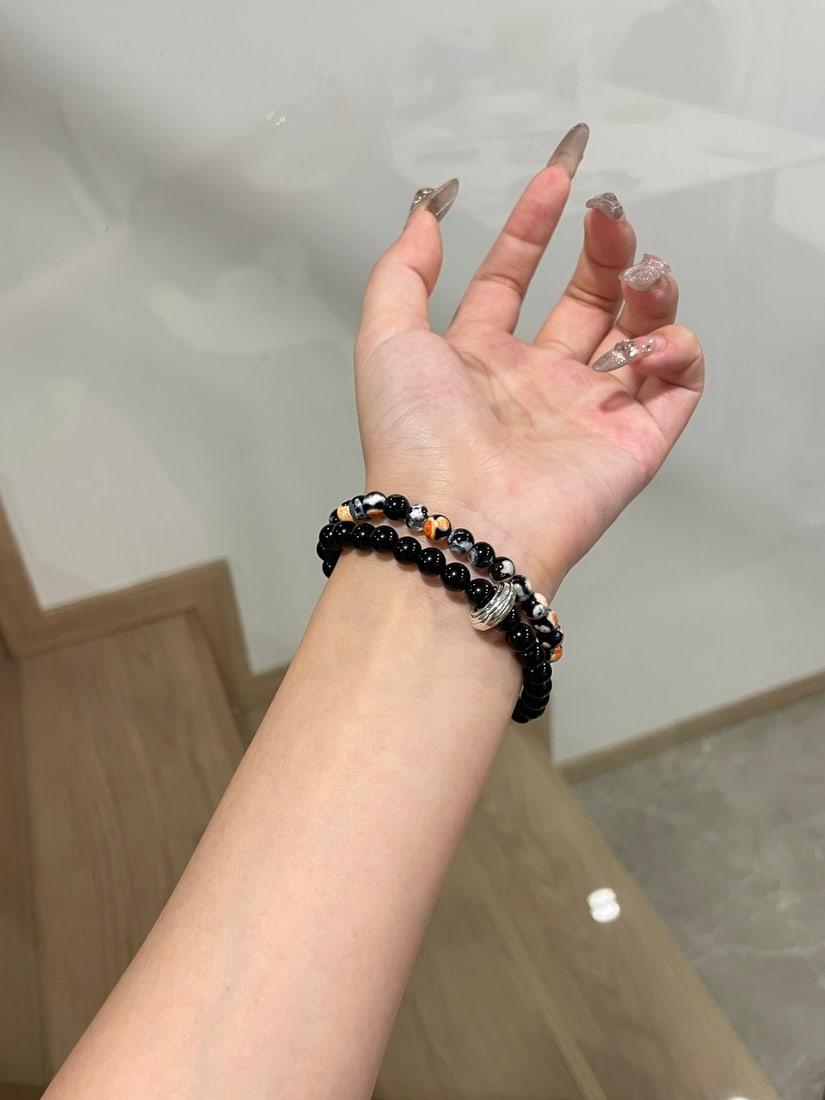 An Exquisite Agate Bracelet - 7