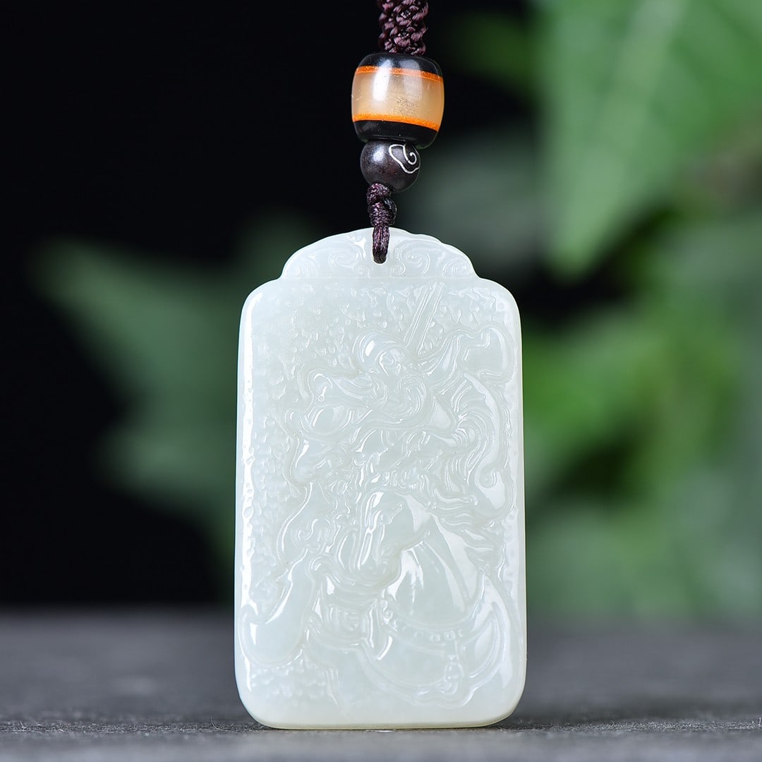 An Exquisite White Jade Statue of Guan gong Pendant: An Exquisite White Jade Statue of Guan gong Pendant,Size:30mmx52mm 白玉关公像挂件