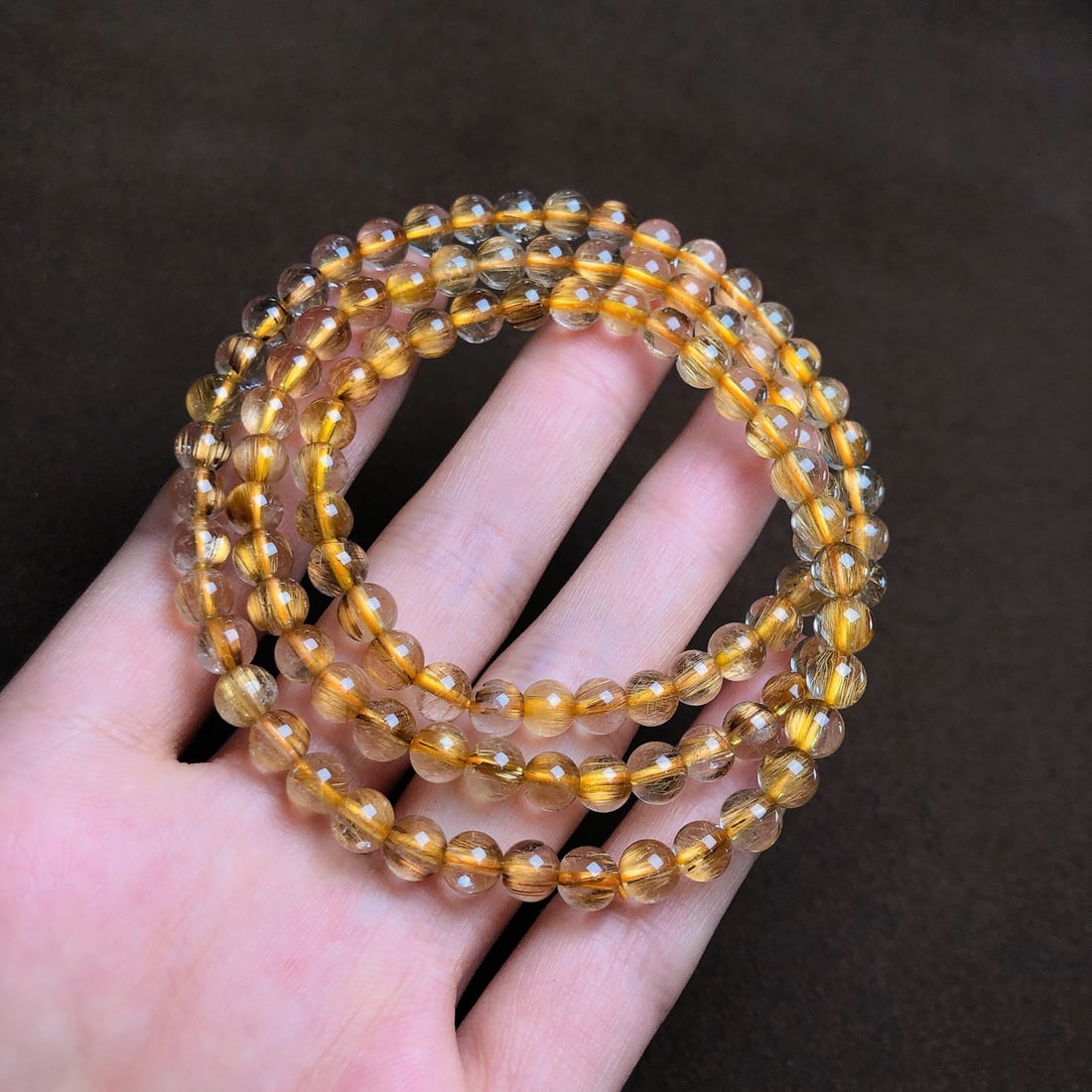 An Exquisite Crystal Bracelet: An Exquisite Crystal Bracelet,Size:5.7mm,Weight:26.3g 水晶手串