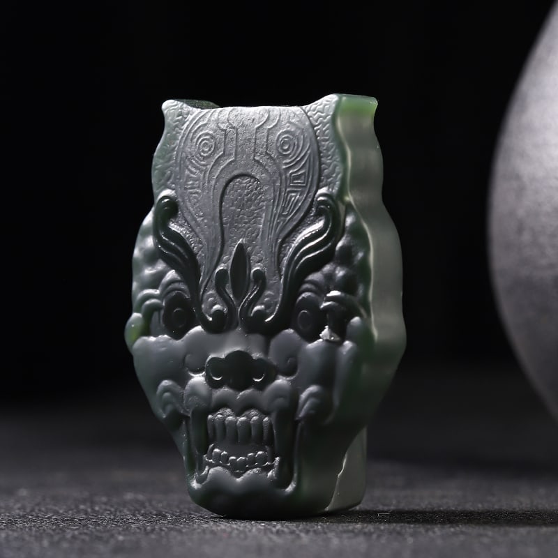 An Exquisite Cyan jade Beast-Face Pattern Belt: An Exquisite Cyan jade Beast-Face Pattern Belt,Size:54mmx42mmx1.9mm 青玉兽面纹皮带扣