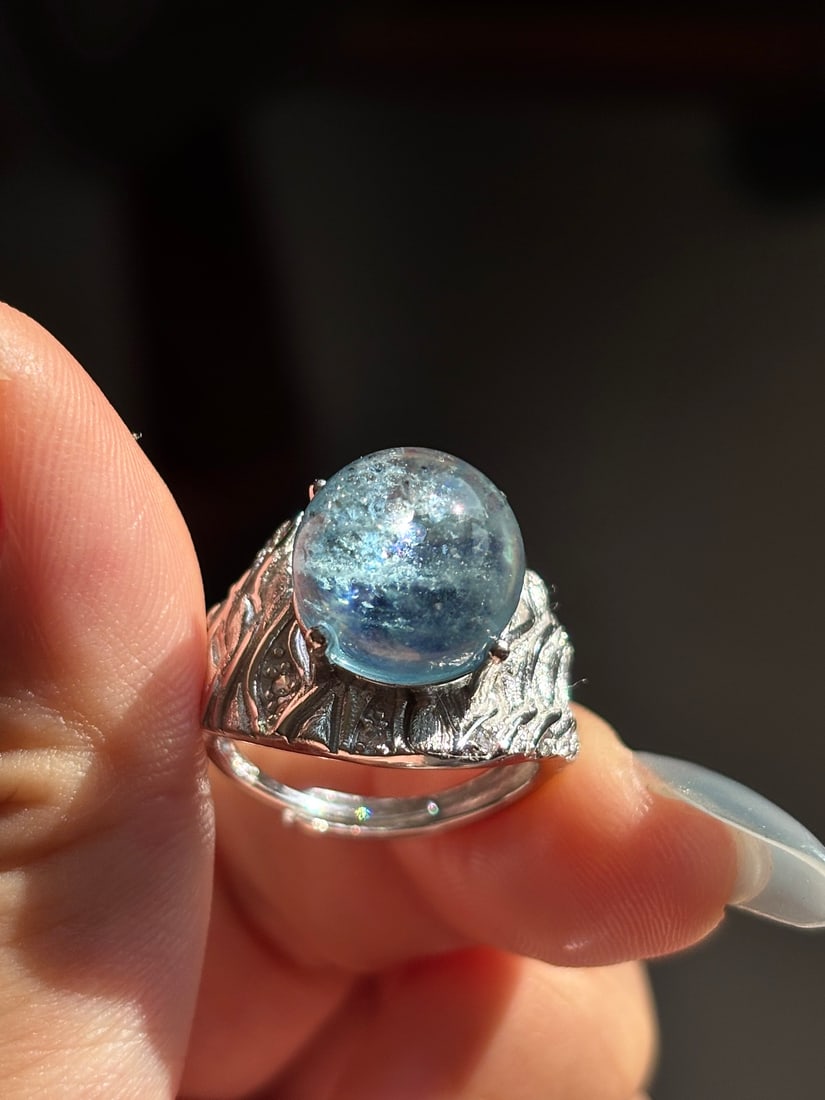 An Exquisite Aquamarine Ring: An Exquisite Aquamarine Ring,Size:12.2mm,Weight:7.7g 海蓝宝戒指