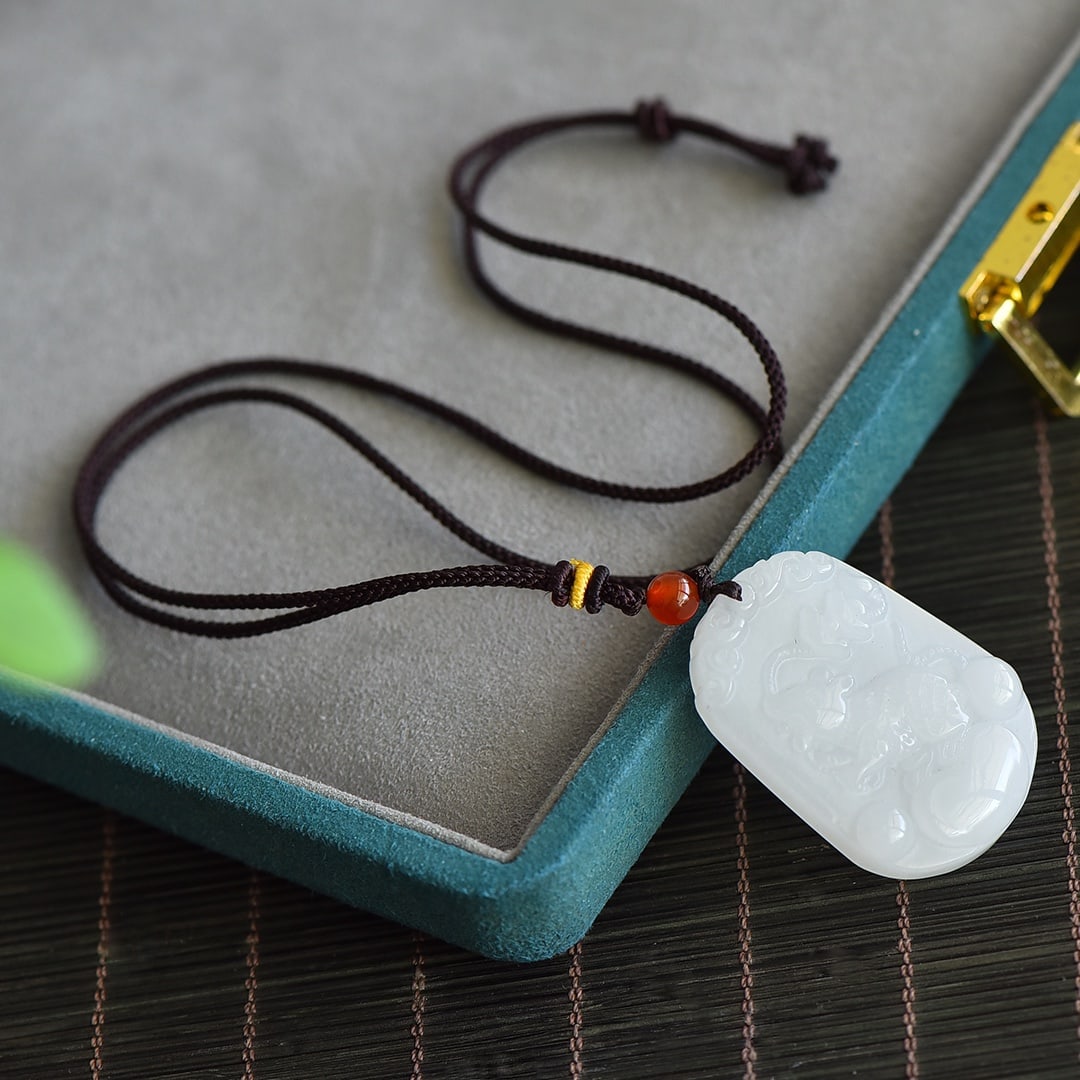 An Exquisite White Jade Mouse Pattern Pendant - 5