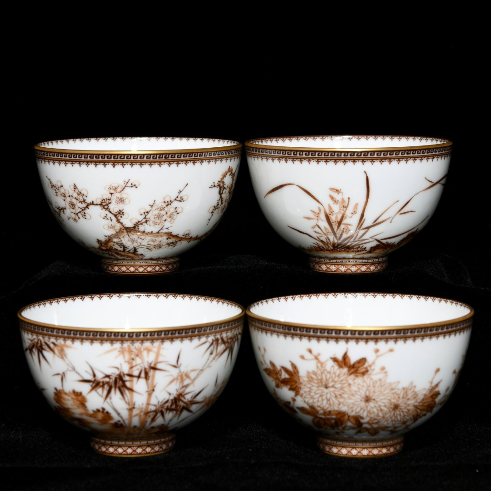 A Set of Fine Ink Color Painted Gold Plum Blossom,Orchid Bamboo and Chrysanthemum Pattern Cups,with: A Set of Fine Ink Color Painted Gold Plum Blossom,Orchid Bamboo and Chrysanthemum Pattern Cups,with poem,Qing Dynasty,China,Yongzheng Four-character Mark,Size:1.8inx2.8in 一套墨ô