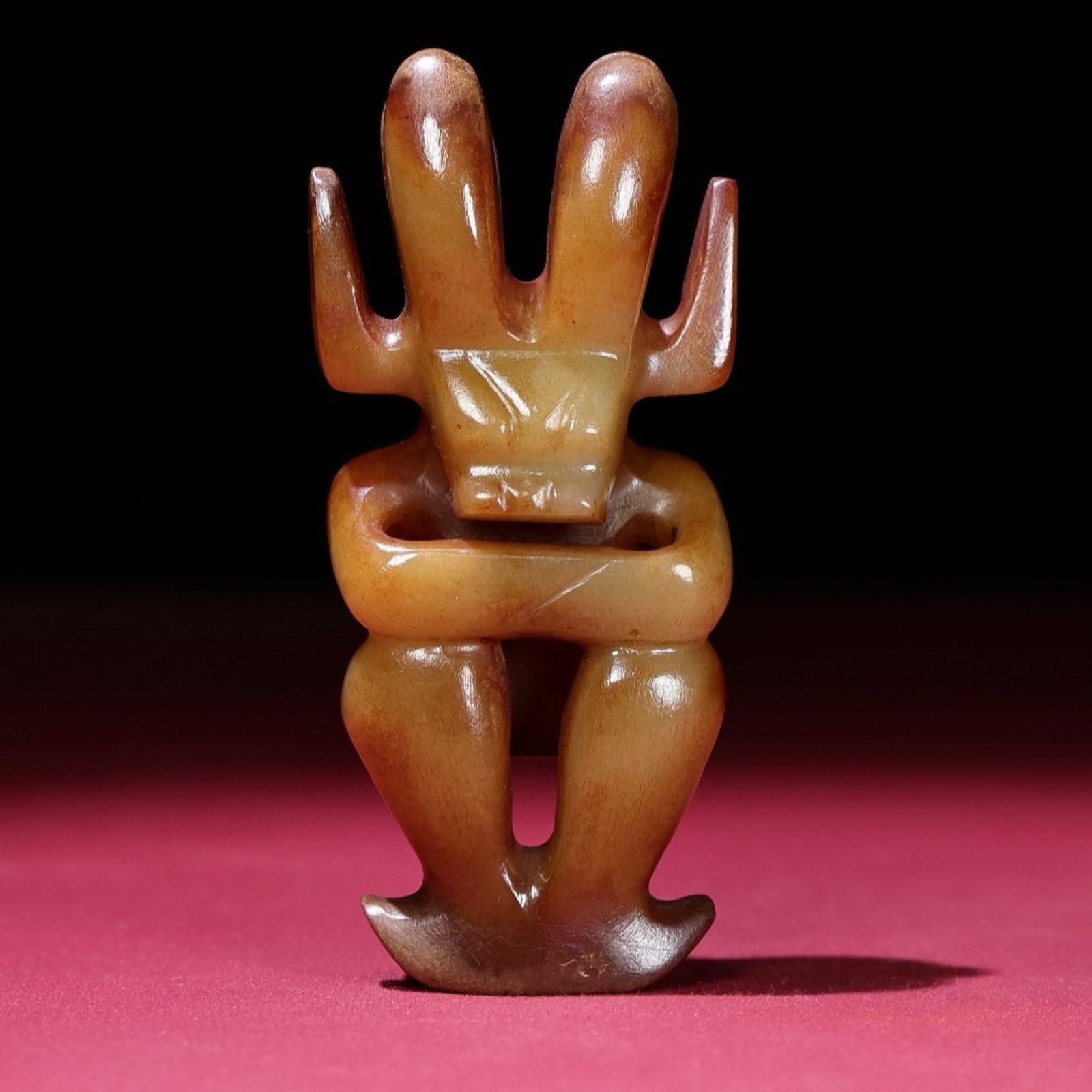 An Exquisite White Jade Figure Ornament: An Exquisite White Jade Figure Ornament,Qing Dynasty,China,Size:92mmx41mmx22mm,Weight:105g 白玉人物摆件,中国清代
