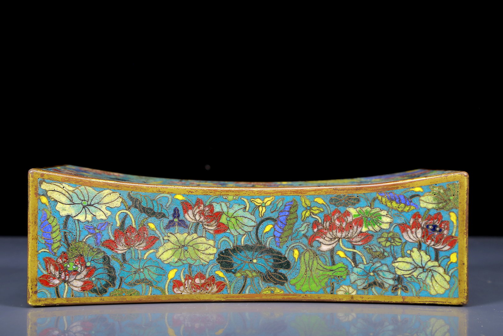 An Exquisite Cloisonne Lotus Pattern Pillow: An Exquisite Cloisonne Lotus Pattern Pillow,Qing Dynasty, China,Qianlong Four-character Mark,Size:11.4inx4.5inx3.5in,Weight:1810g