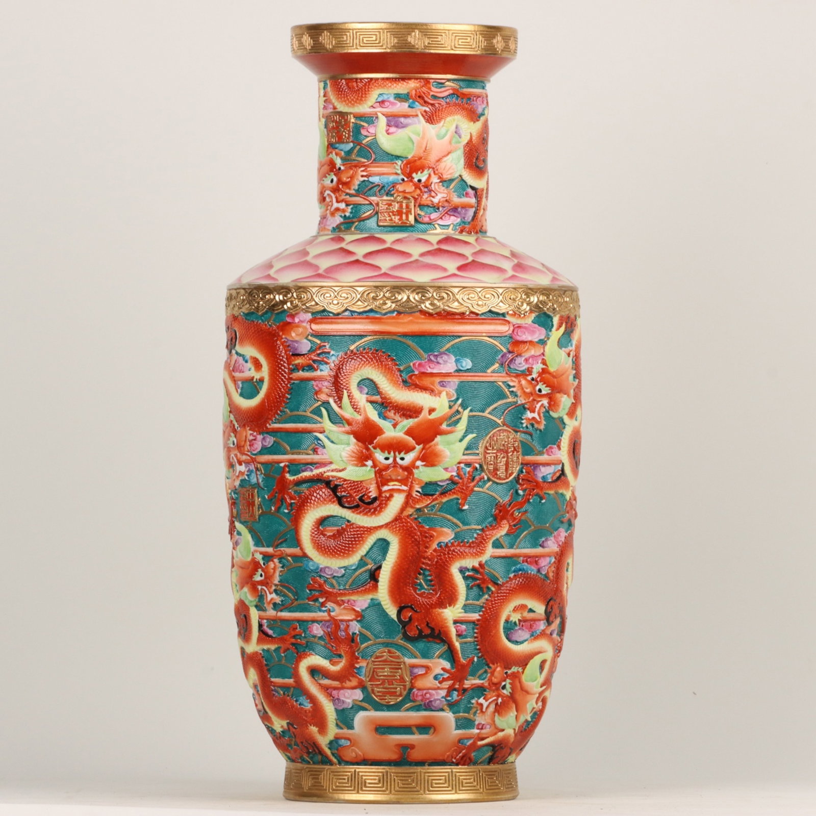 A Huge Enamel Gilt Dragon Pattern Vase: A Huge Enamel Gilt Dragon Pattern Vase,Qing Dynasty, China,Qianlong Six-character Mark,Size:20.9inx9.8in 珐琅彩鎏金龙纹瓶,中国清ߣ