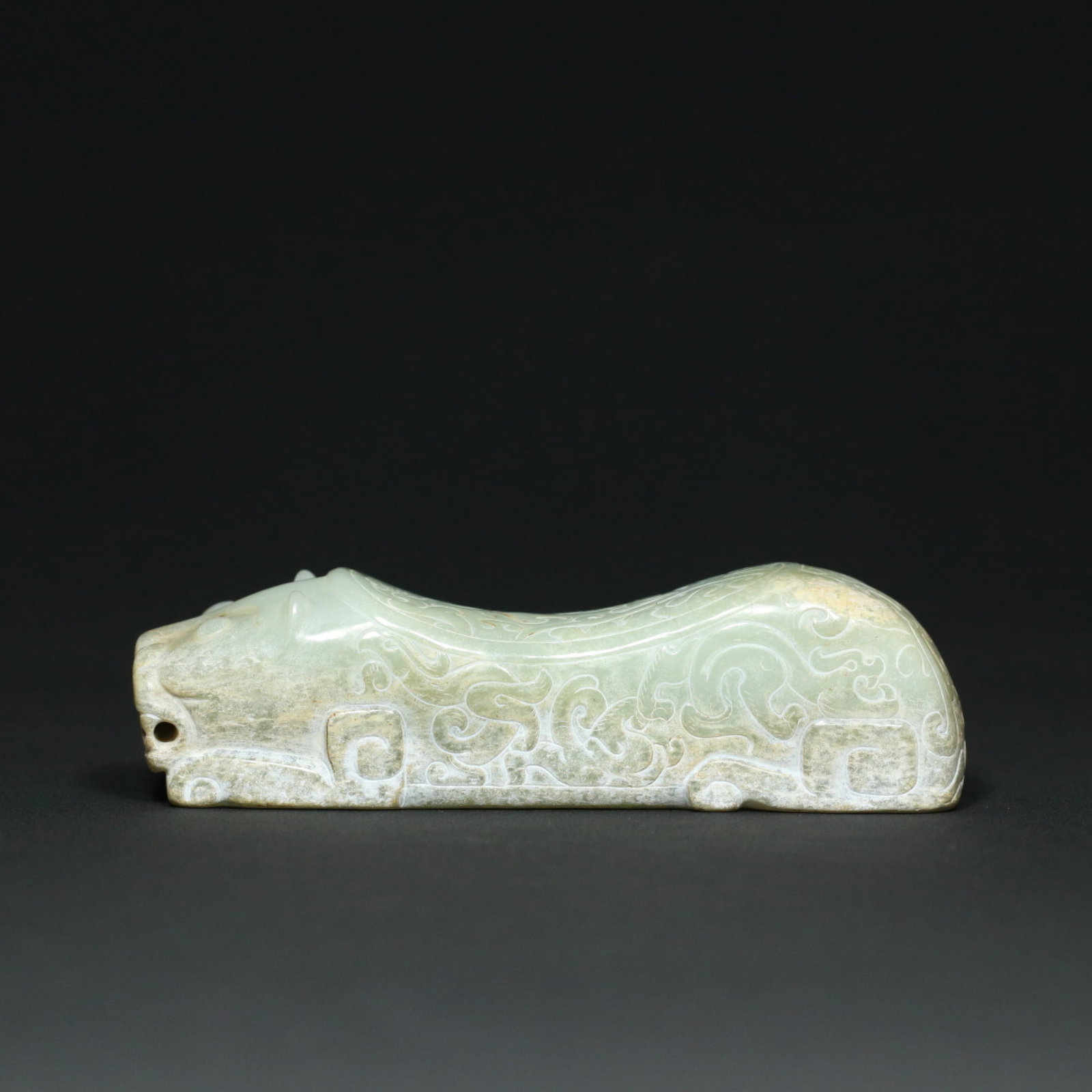 An Exquisite White Jade Dragon and Phoenix Pattern Ornament: An Exquisite White Jade Dragon and Phoenix Pattern Ornament,Han Dynasty,China,Size:4.7inx1.5inx1.3in,Weight:331.7g
