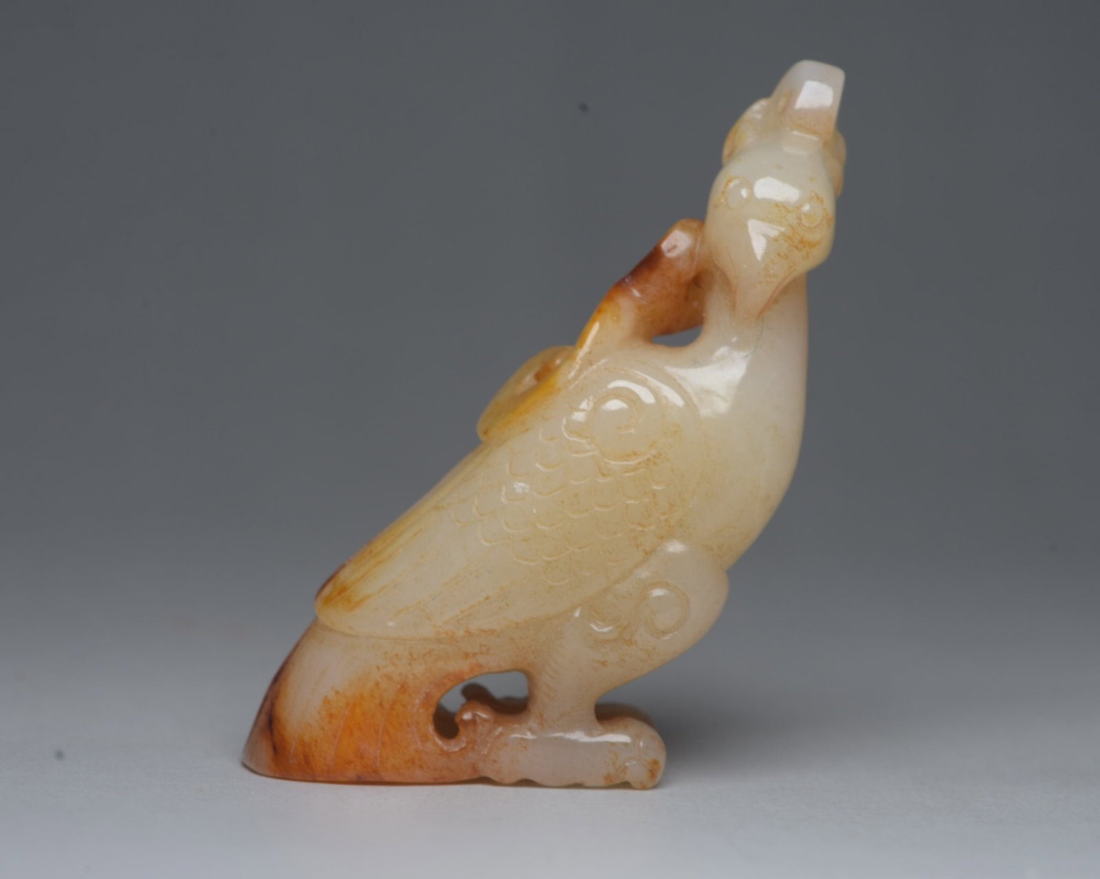 An Exquisite White Jade Bird Ornament: An Exquisite White Jade Bird Ornament,Qing Dynasty,China,Size:2.6inx1.9inx0.8in,Weight:69g 白玉鸟摆件,中国清代