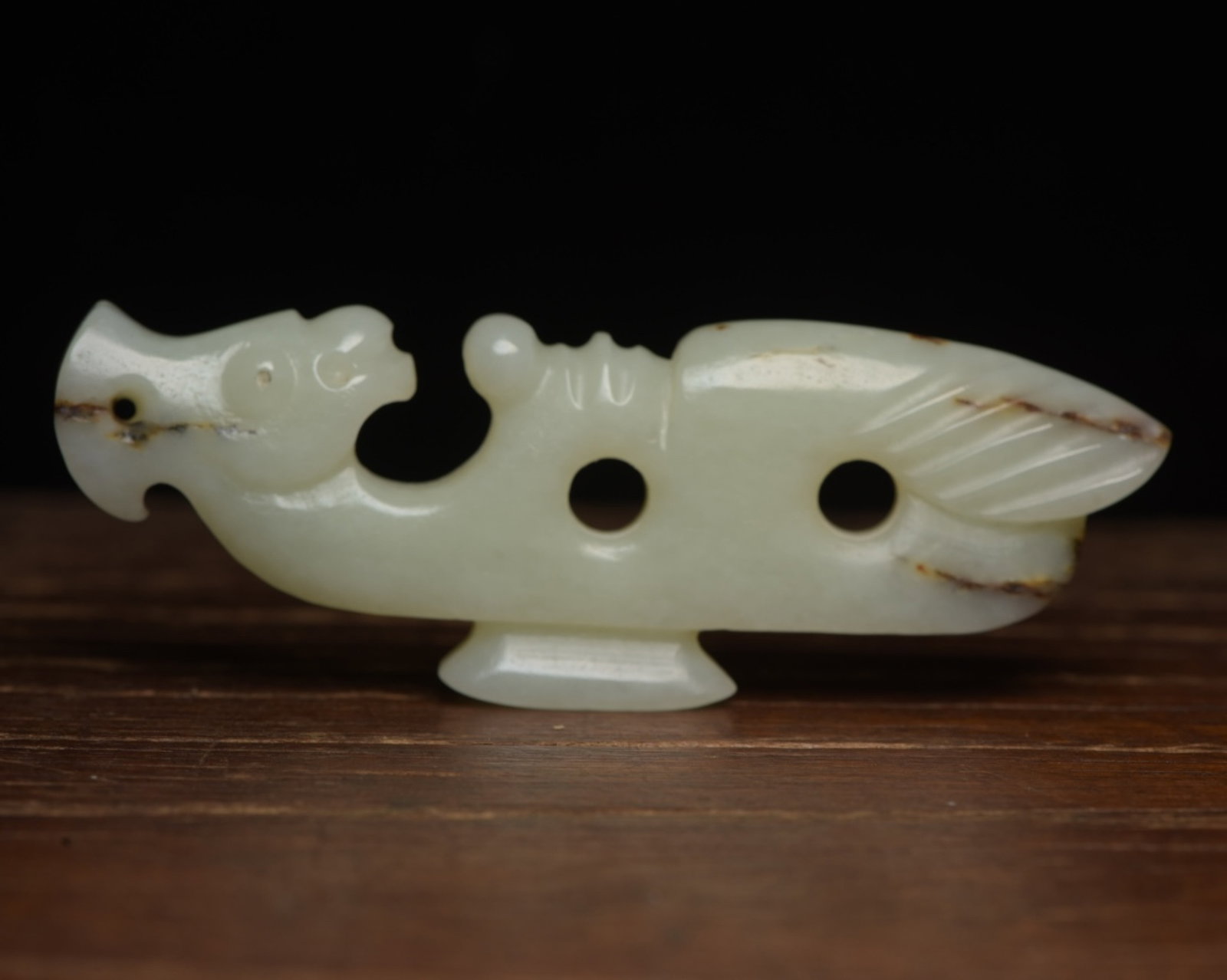 An Exquisite White Jade Pig and Dragon Pendant: An Exquisite White Jade Pig and Dragon Pendant,Qing Dynasty,China,Size:4.3inx1.5inx0.6in,Weight:90g 白玉猪龙挂件,中国清代