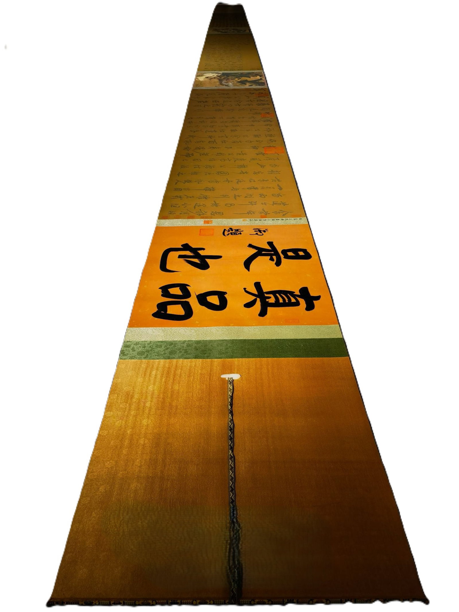 A Chinese Hand Scroll Ink Calligraphy on Silk: A Chinese Hand Scroll Ink Calligraphy on Silk,Wang Shen,Size:468.5inx24in 一幅中国水墨绢本书法手卷,王诜