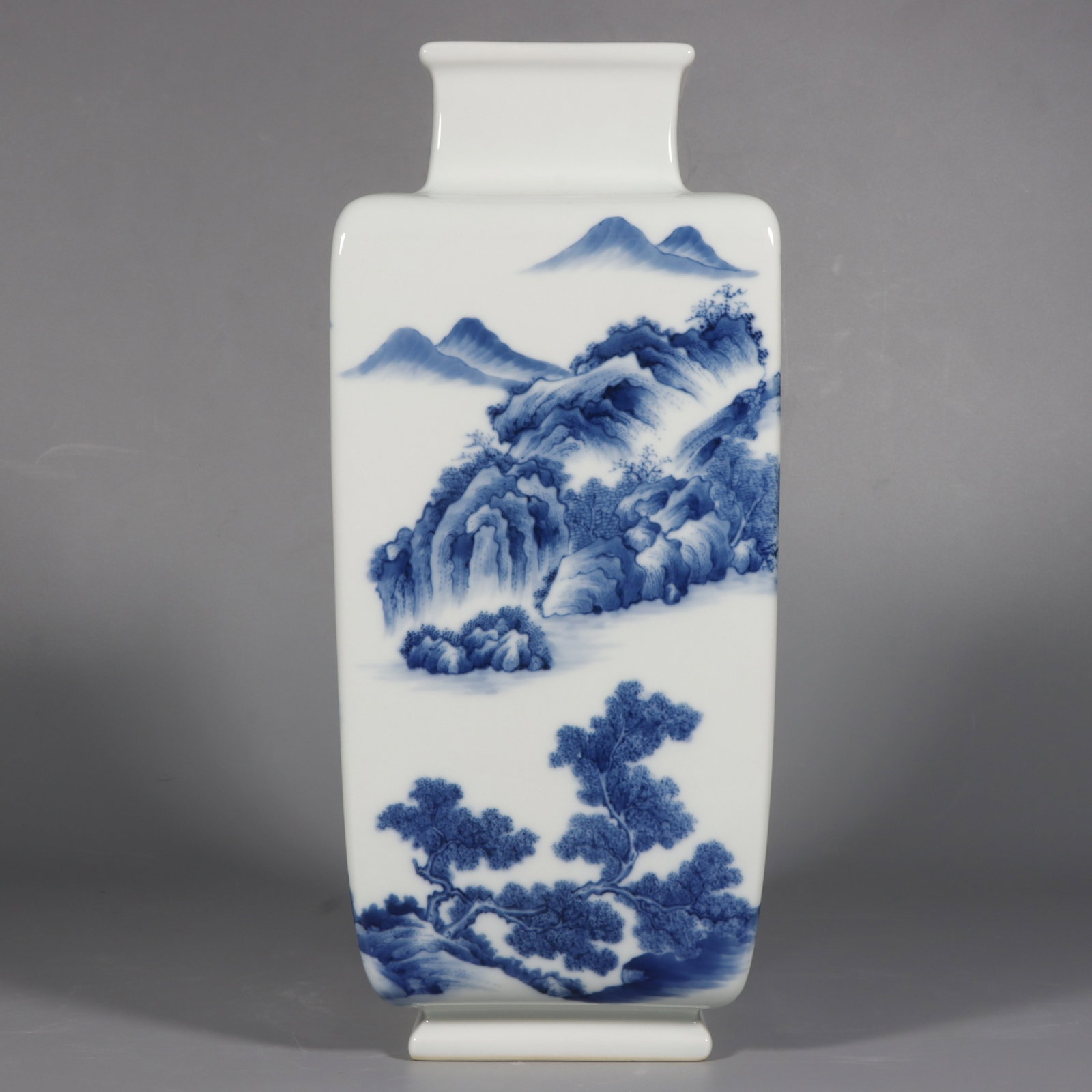 An Exquisite Blue and White Landscape and Figure Pattern Vase: An Exquisite Blue and White Landscape and Figure Pattern Vase,the Republic of China,With Mark,Size:12.4inx5.3in 青花山水人物纹瓶,中国民