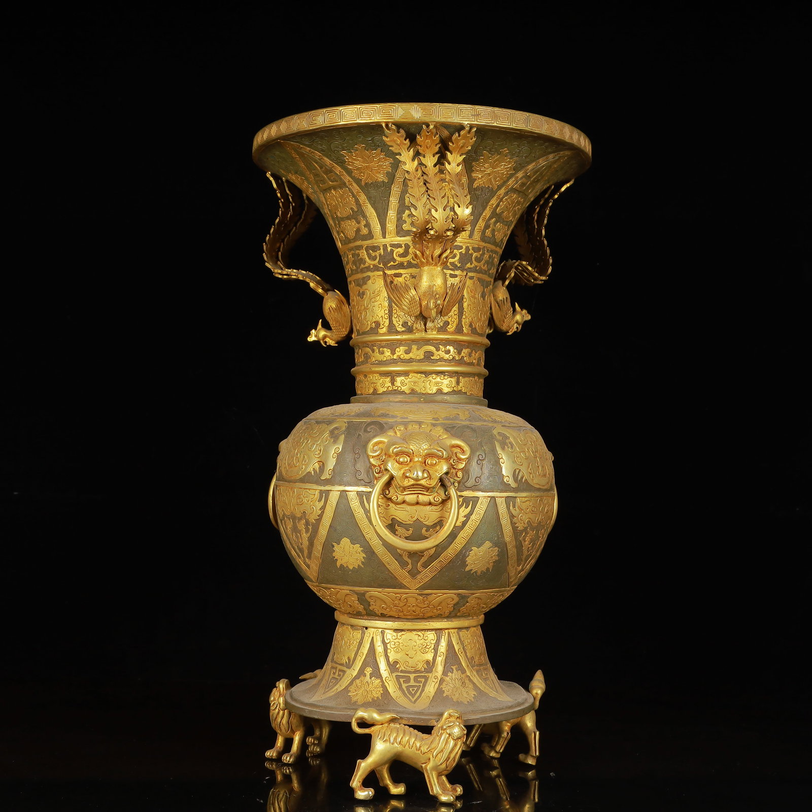 An Exquisite Gilt Silver Dragon and Phoenix Pattern Beast-Ears Beast Legs Vase: An Exquisite Gilt Silver Dragon and Phoenix Pattern Beast-Ears Beast Legs Vase,Tang Dynasty,China,Zhenguan Four-Character Mark,Size:16.5inx9.1in,Weight:4950g