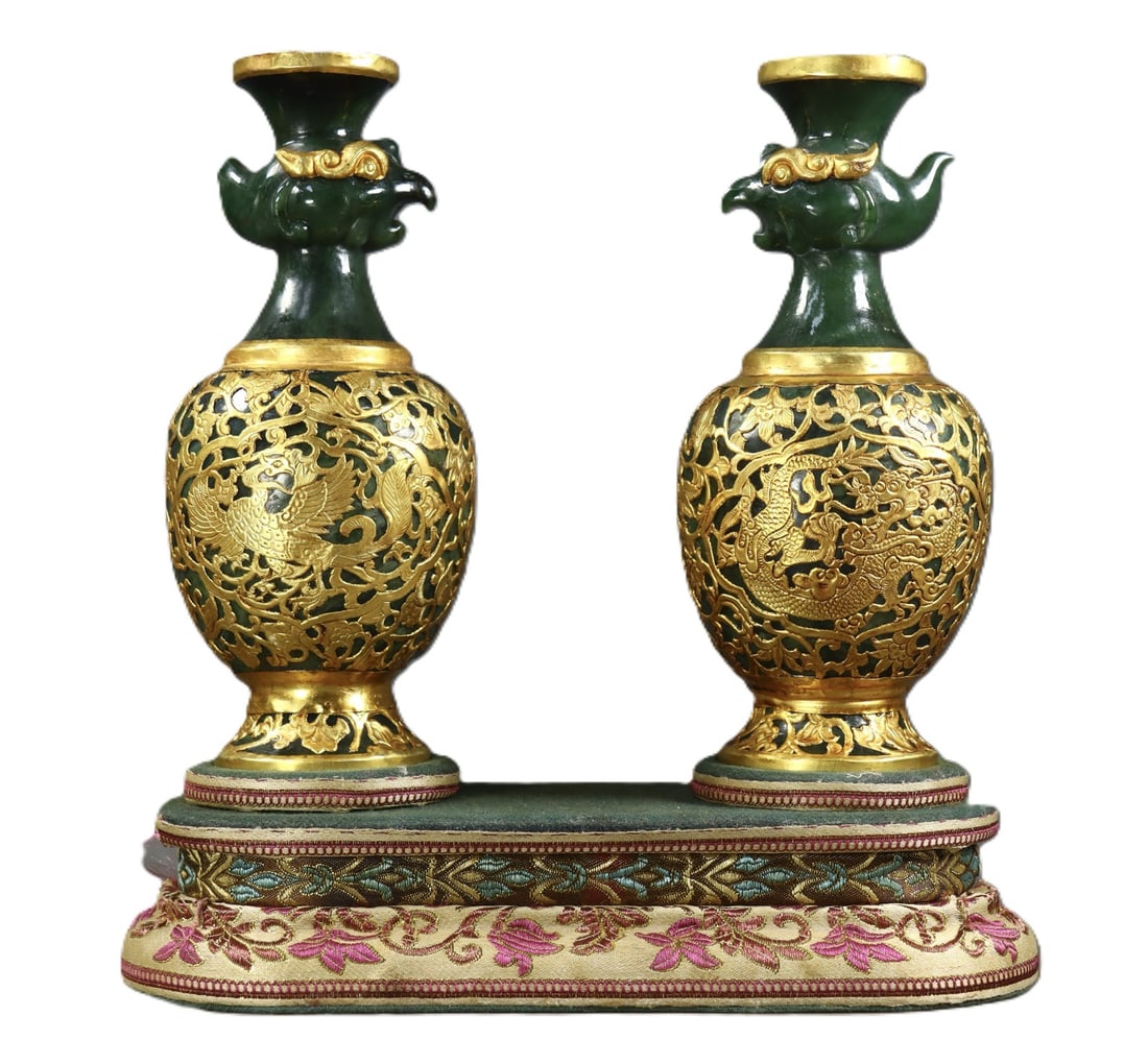 A Pair of Exquisite Jasper Cover with Gold Dragon and Phoenix Pattern Pots: A Pair of Exquisite Jasper Cover with Gold Dragon and Phoenix Pattern Pots,Qing Dynasty,China,Size:7.3inx2.8in,Weight:1288g 一对碧玉包金龙凤纹