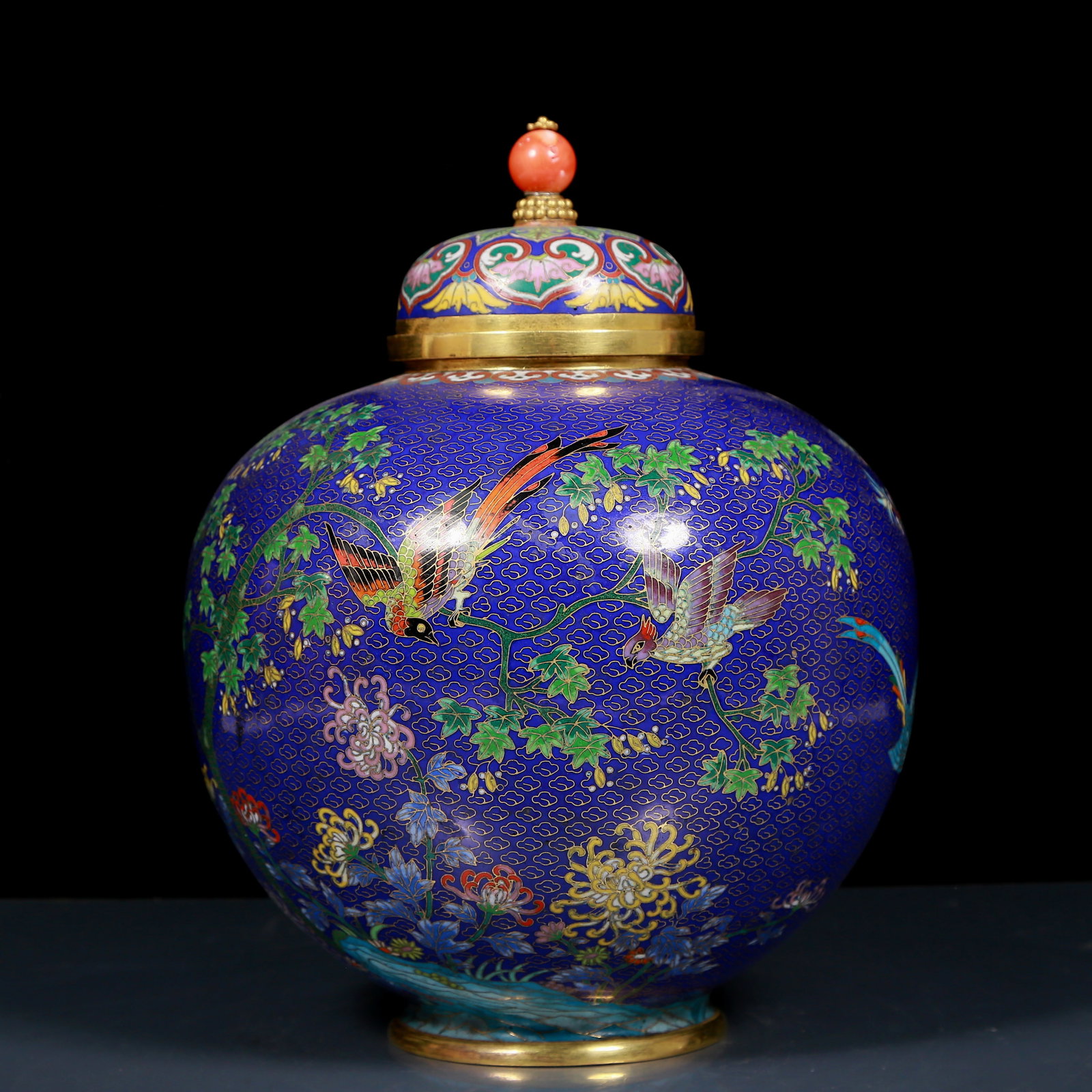 A Rare Cloisonne Flower and Bird Pattern Jar: A Rare Cloisonne Flower and Bird Pattern Jar,Qing Dynasty, China,Qianlong Four-character Mark,Size:8.3inx11.8in,Weight:3.30kg 景泰蓝花鸟纹盖罐,清&