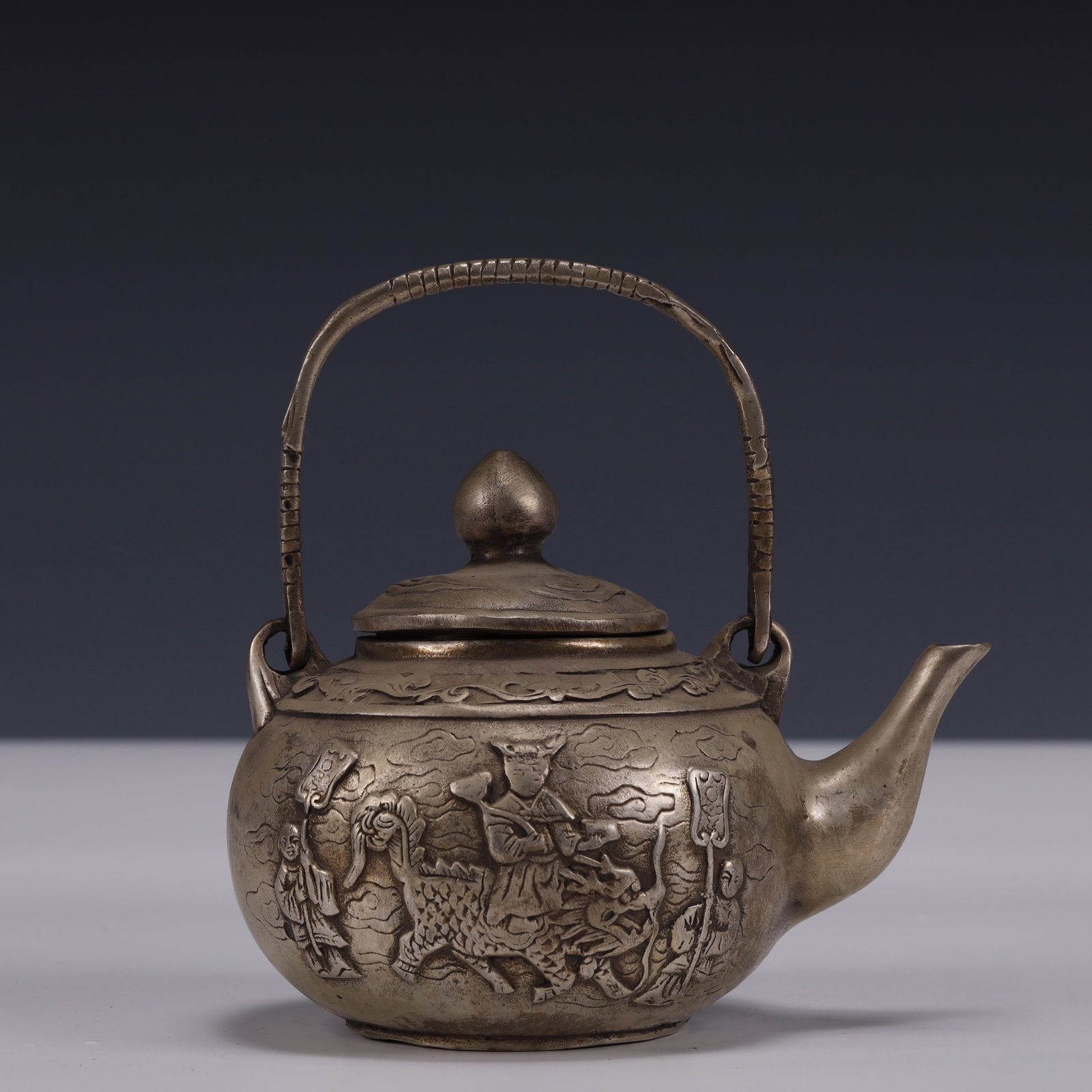 An Exquisite Silver-Plated Bronze Figure Pattern: An Exquisite Silver-Plated Bronze Figure Pattern ,Ming Dynasty, China,Xuande Four-character Mark,Size:5.1inx3.9inx5.5in,Weight:400g 铜镀银人物纹,中国