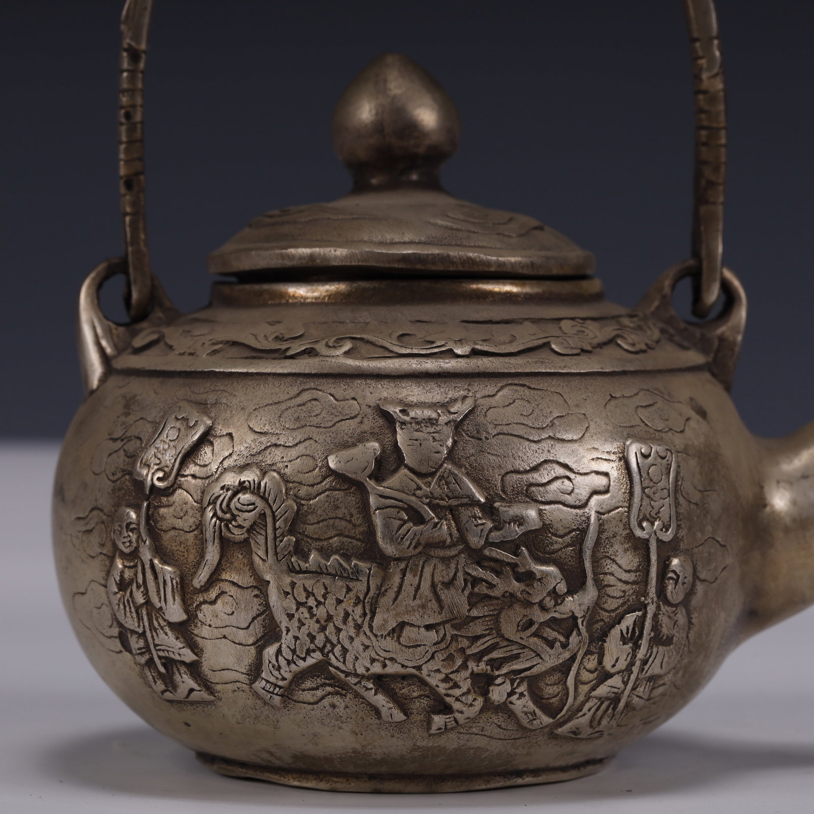 An Exquisite Silver-Plated Bronze Figure Pattern - 3