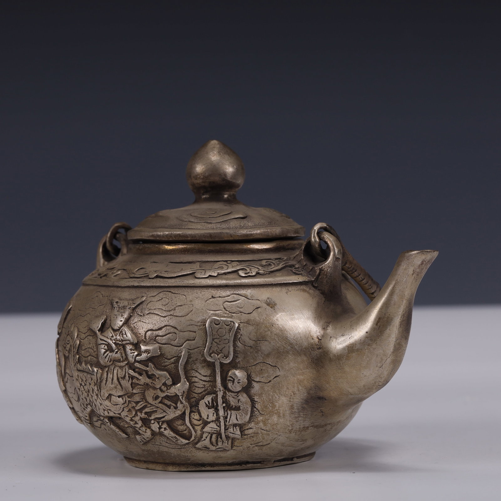 An Exquisite Silver-Plated Bronze Figure Pattern - 4