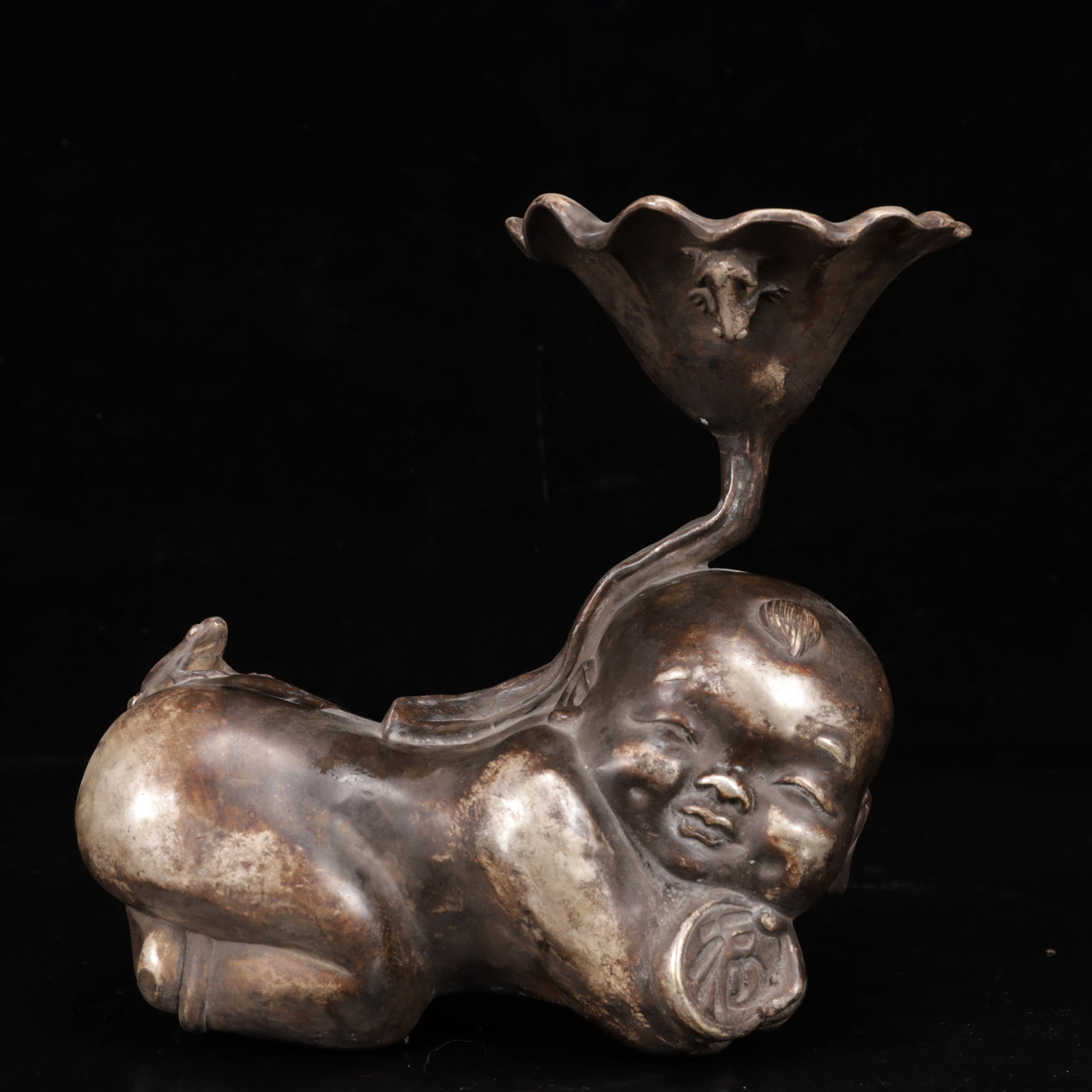 An Exquisite Silver-Plated Bronze Figure Ornament: An Exquisite Silver-Plated Bronze Figure Ornament,Qing Dynasty,China,Size:7.9inx3.5inx8.1in,Weight:1850g 铜镀银人物摆件,中国清代