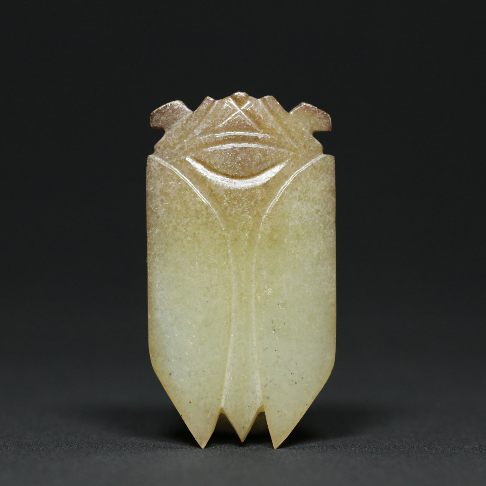 An Exquisite White Jade Cicada Ornament: An Exquisite White Jade Cicada Ornament,Qing Dynasty,China,Size:2.4inx1.3inx0.4in,Weight:29.6g 白玉蝉摆件,中国清代