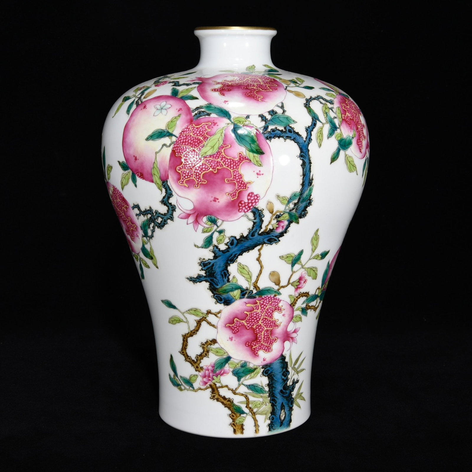 A Rare Enamel Pomegranate Pattern Vase,with Poem: A Rare Enamel Pomegranate Pattern Vase,with Poem,Qing Dynasty,China,Yongzheng Six-Character Mark,Size:12.2inx8.3in 珐琅彩石榴纹瓶,带诗文,