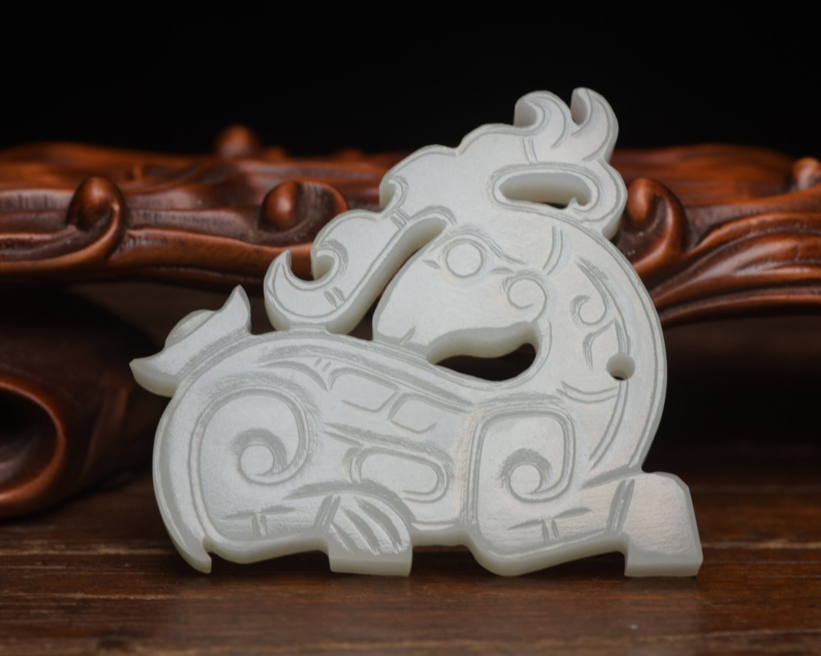 An Exquisite White Jade Deer Pendant: An Exquisite White Jade Deer Pendant,Qing Dynasty,China,Size:2.1inx1.9inx0.4in,Weight:45g 白玉鹿佩,中国清代
