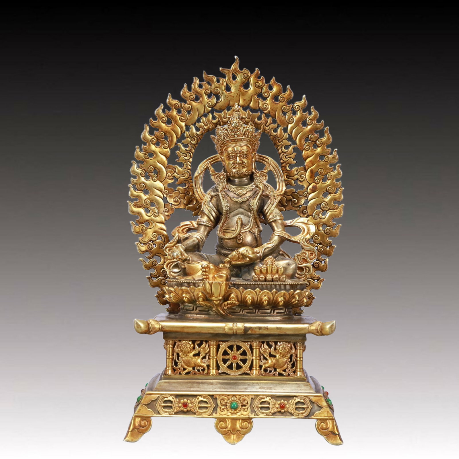 A Rare Gilt Silver Statue of Mammon,Inlaid Gems: A Rare Gilt Silver Statue of Mammon,Inlaid Gems,Ming Dynasty, China,Yongle Six-character Mark,Size:5.7inx4.3inx10.6in,Weight:1550g 银鎏金财神像,嵌宝