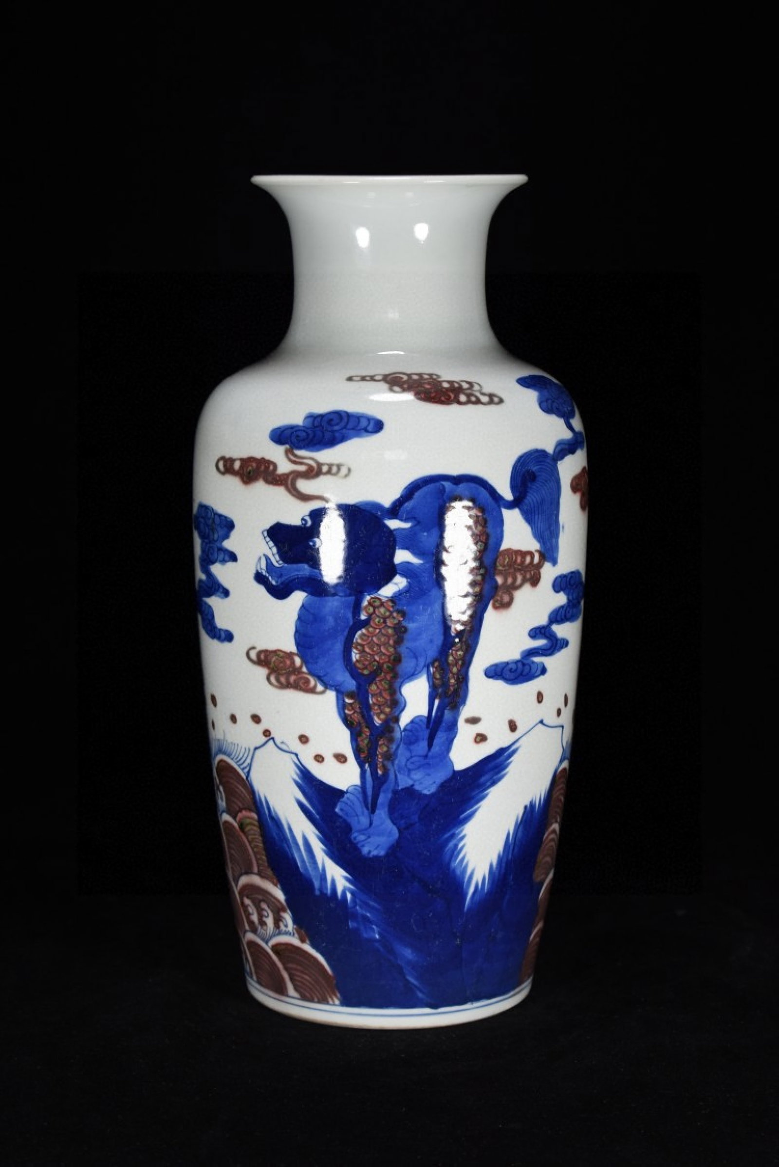 A Rare Blue and White Underglaze-Red Kylin Pattern Vase: A Rare Blue and White Underglaze-Red Kylin Pattern Vase,Qing Dynasty,China,Size:13.8inx7.5in 青花釉里红麒麟瓶,中国清代